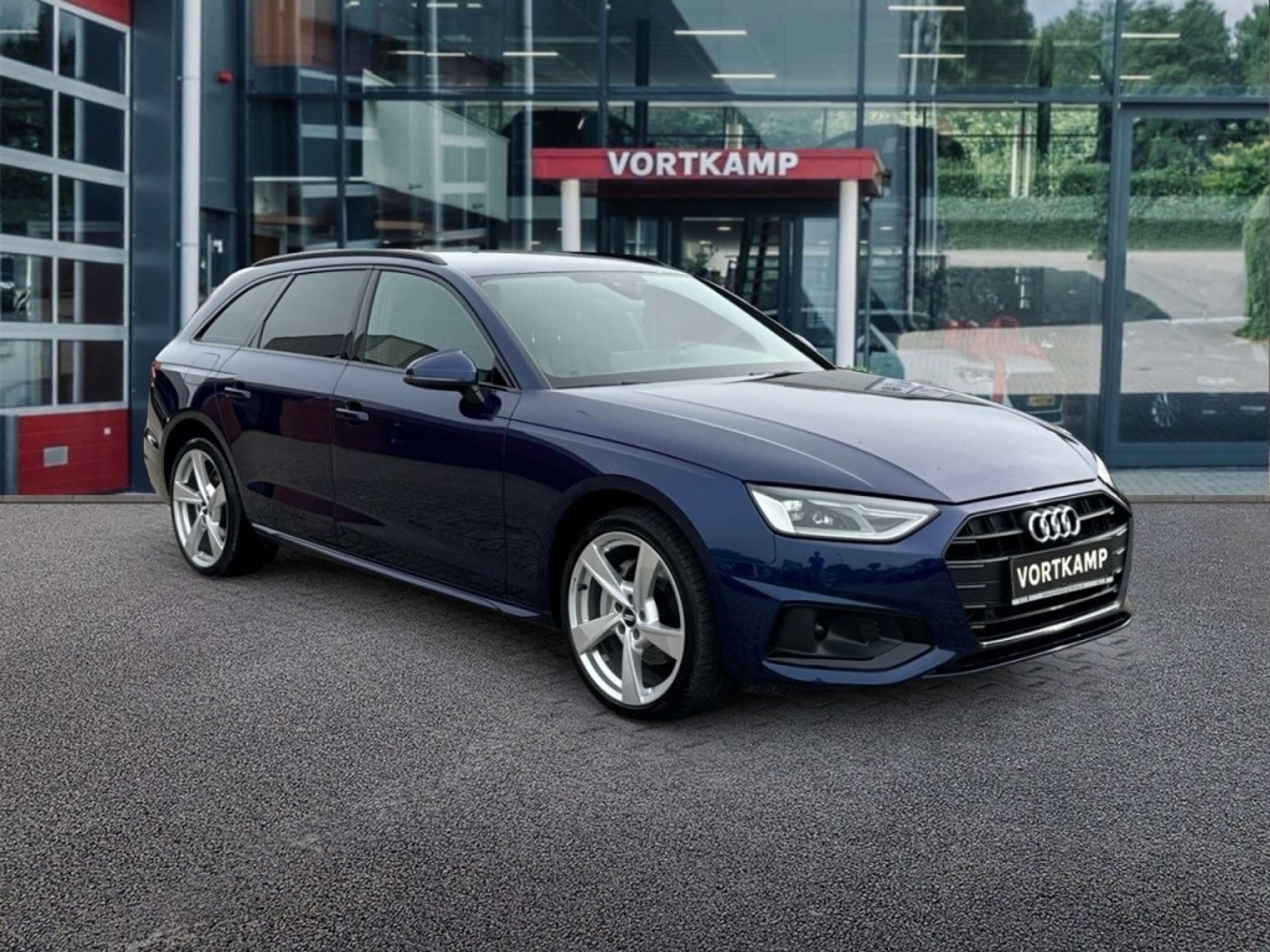 Audi - A4