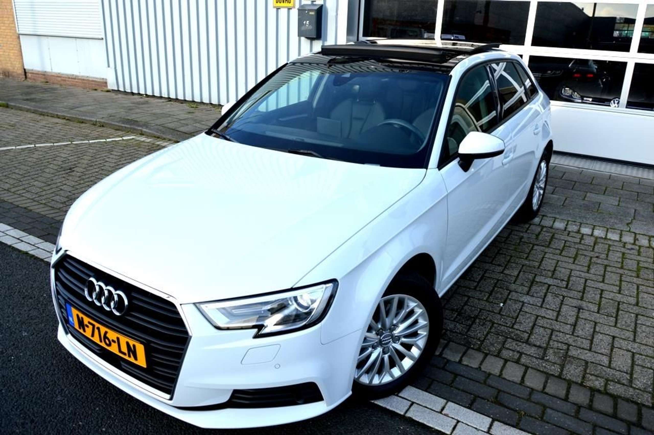 Audi - A3