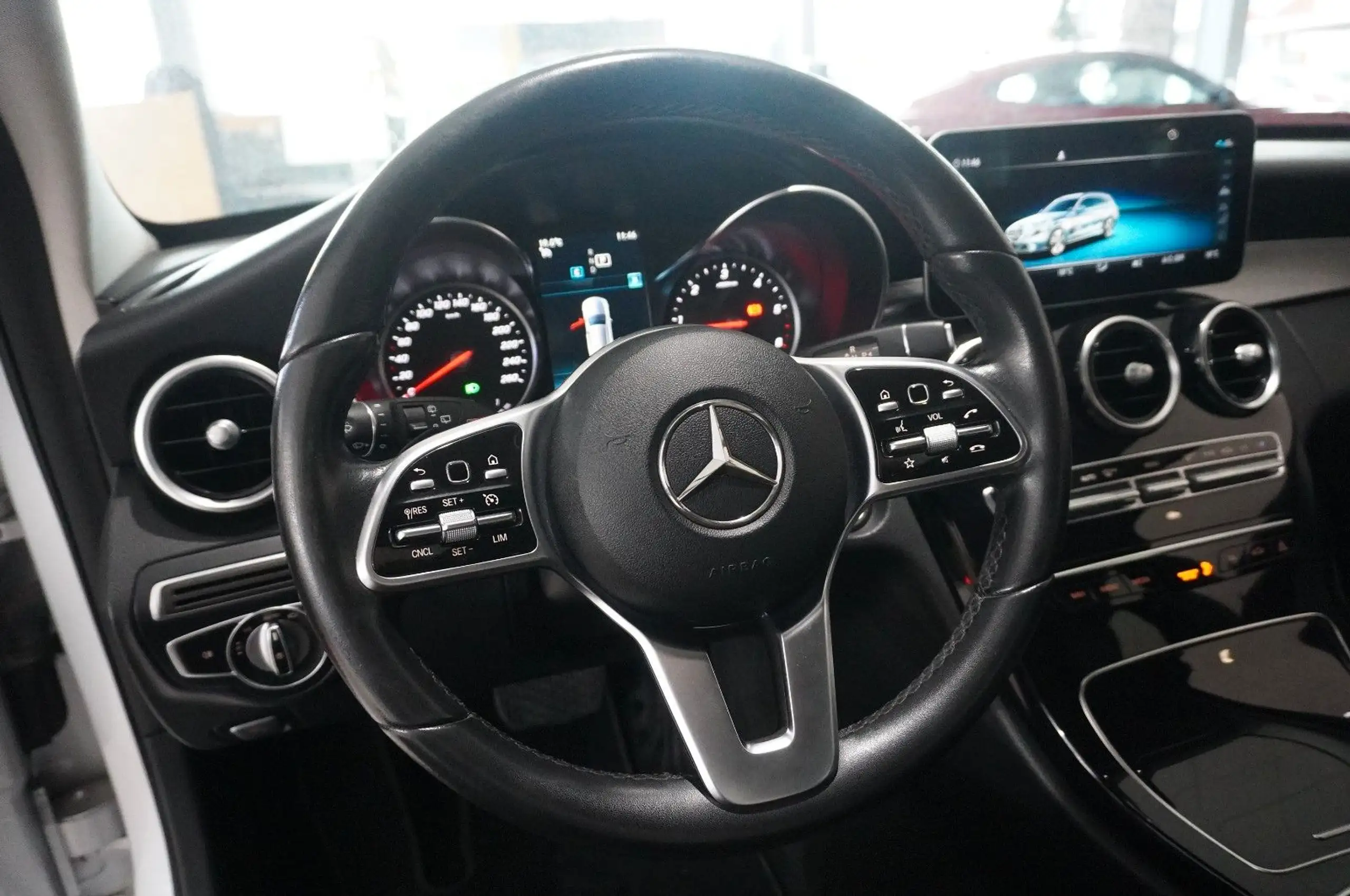 Mercedes-Benz - C 220