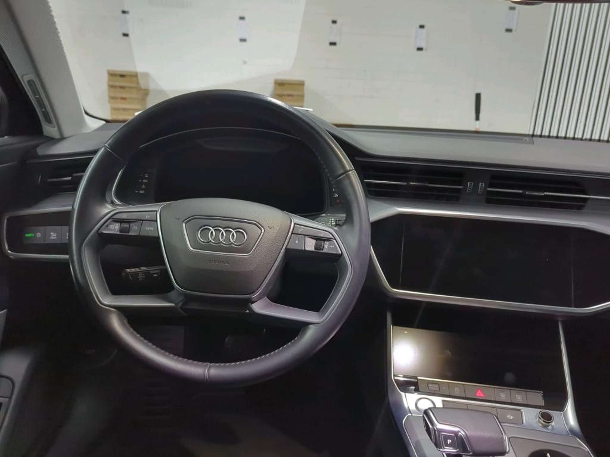 Audi - A6