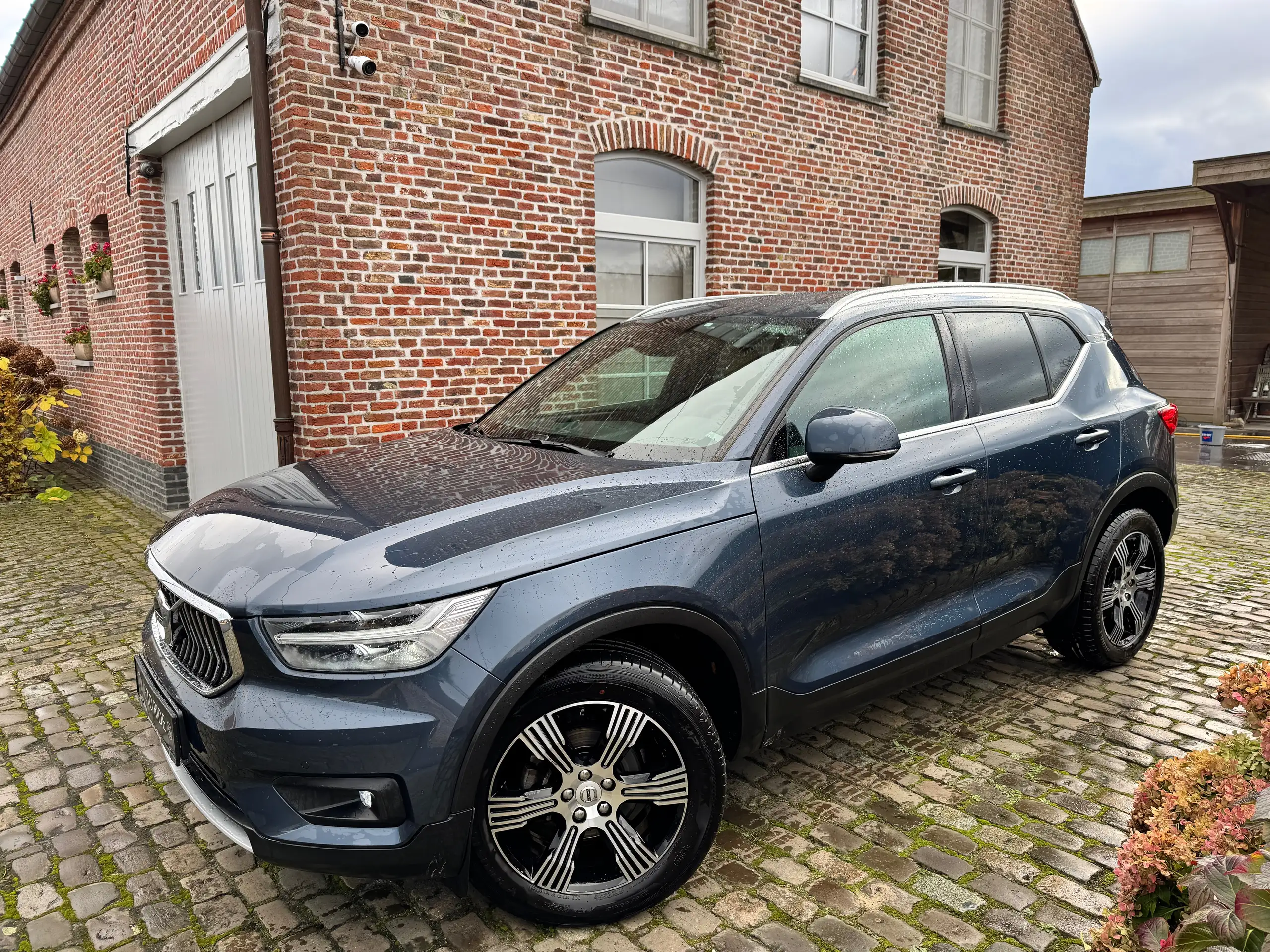 Volvo - XC40