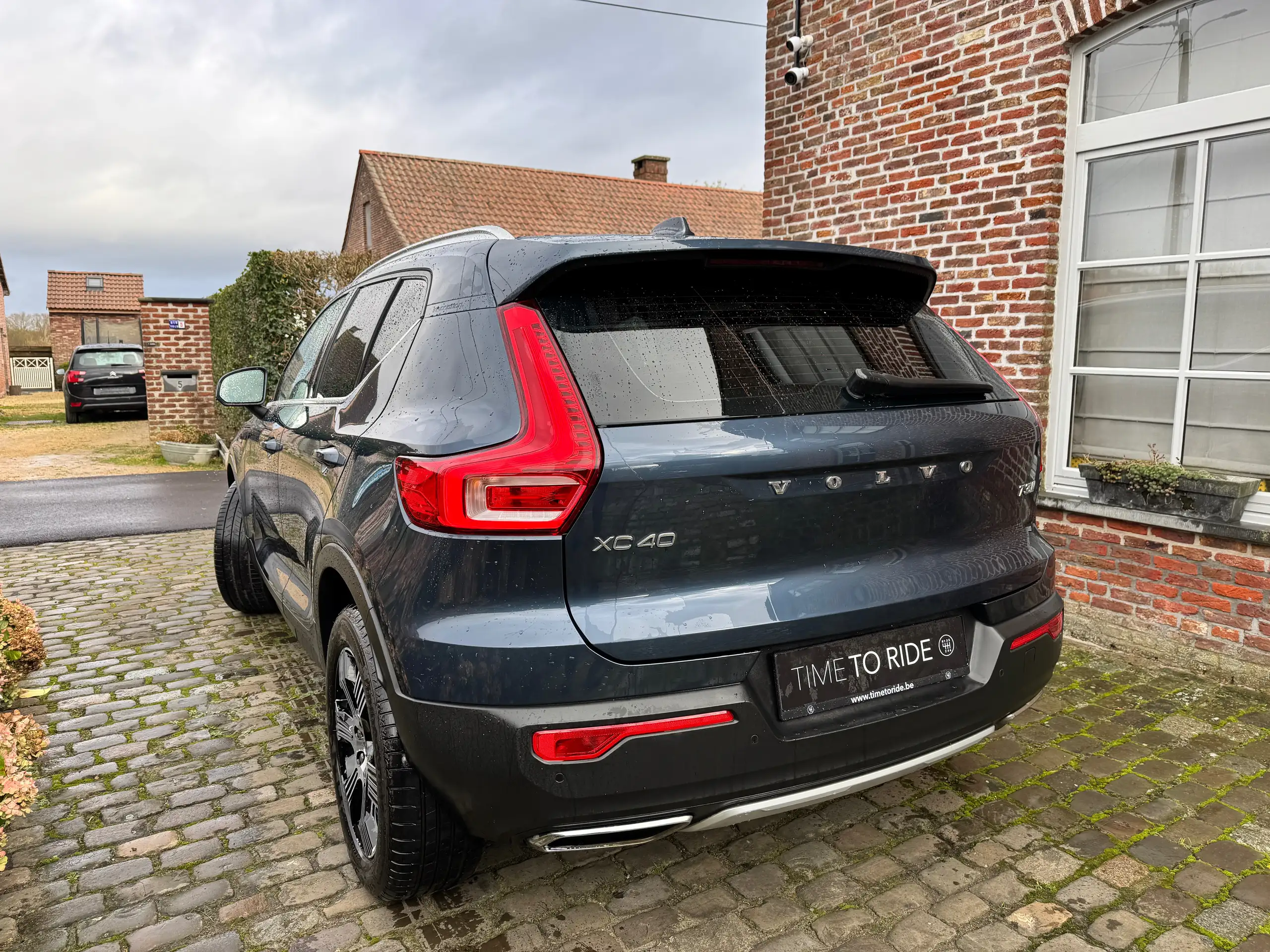 Volvo - XC40