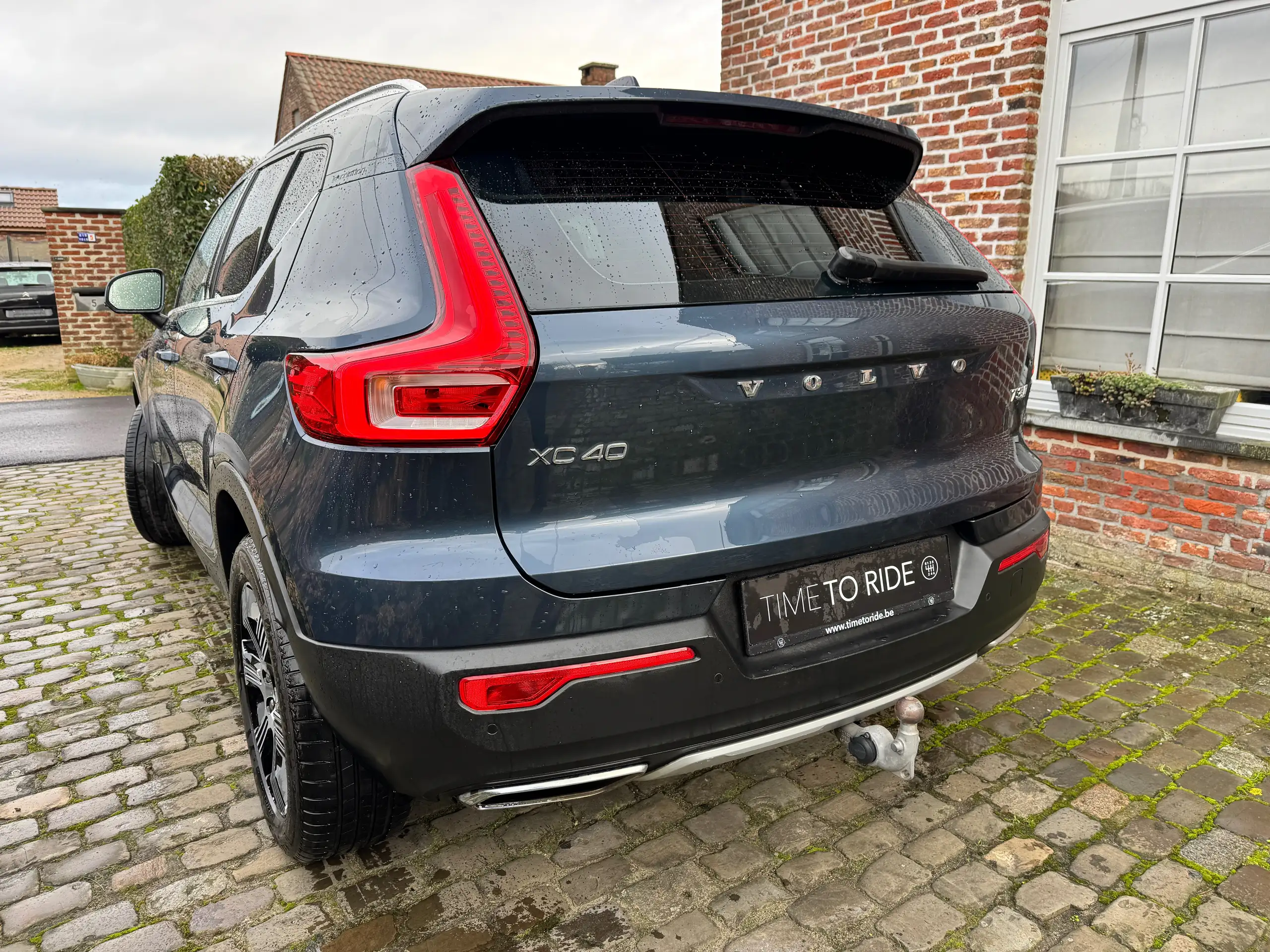 Volvo - XC40