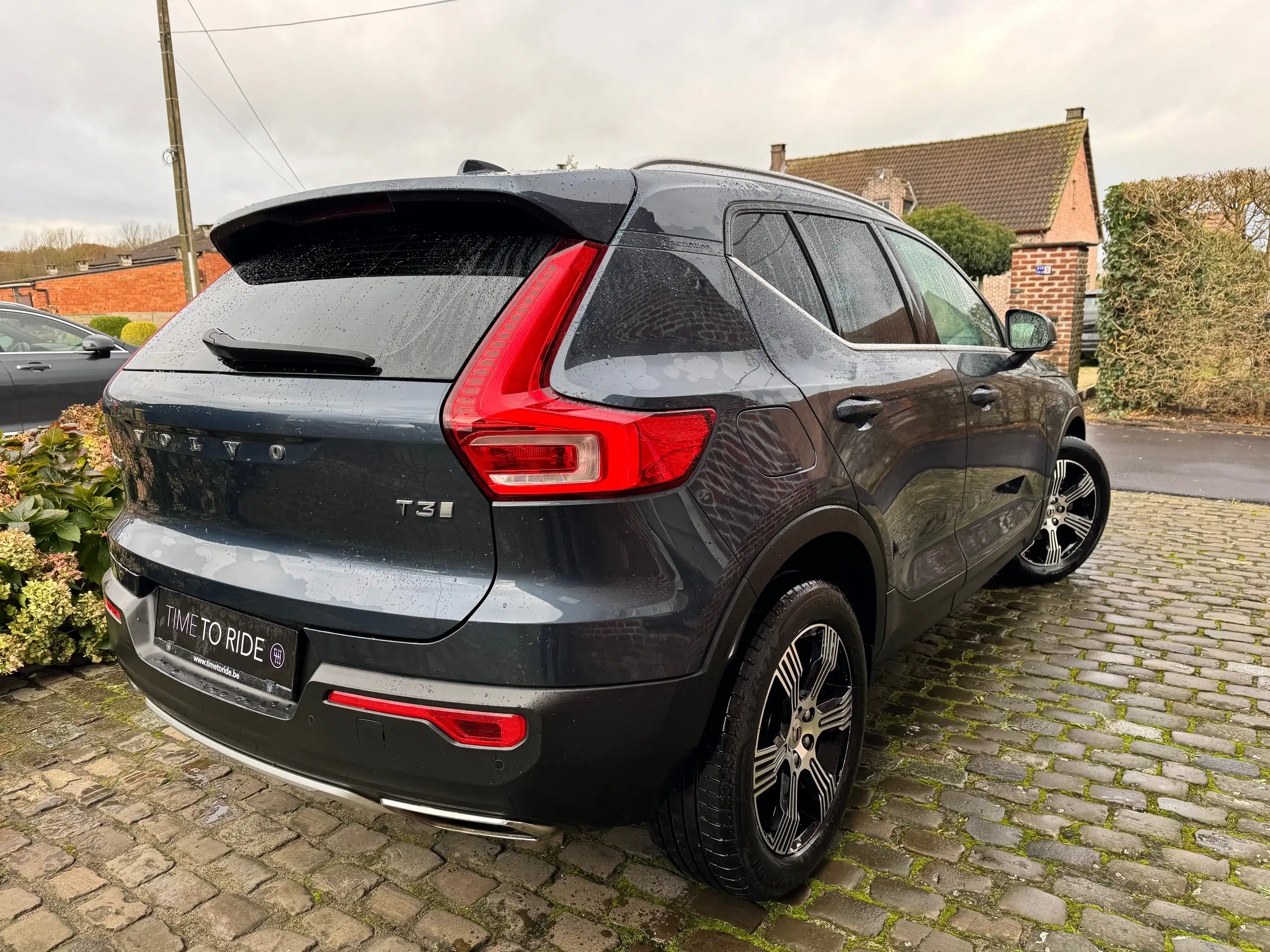 Volvo - XC40