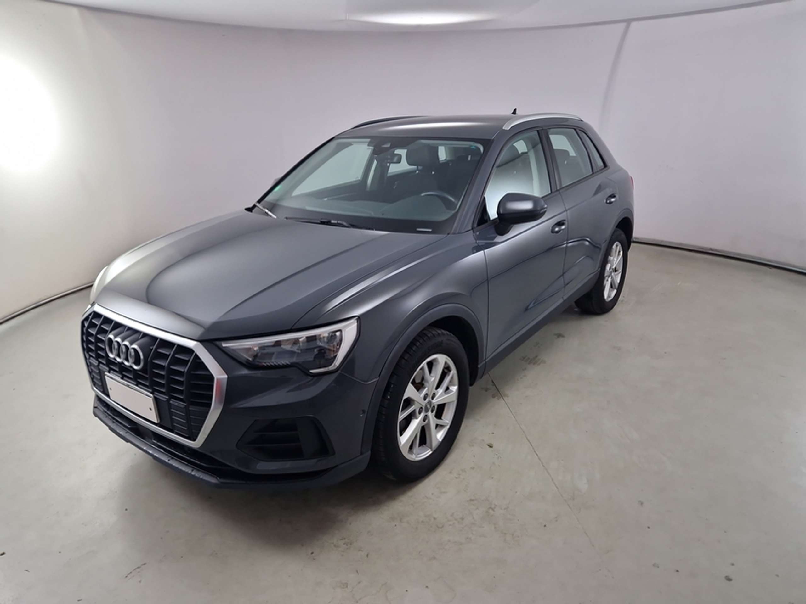 Audi - Q3