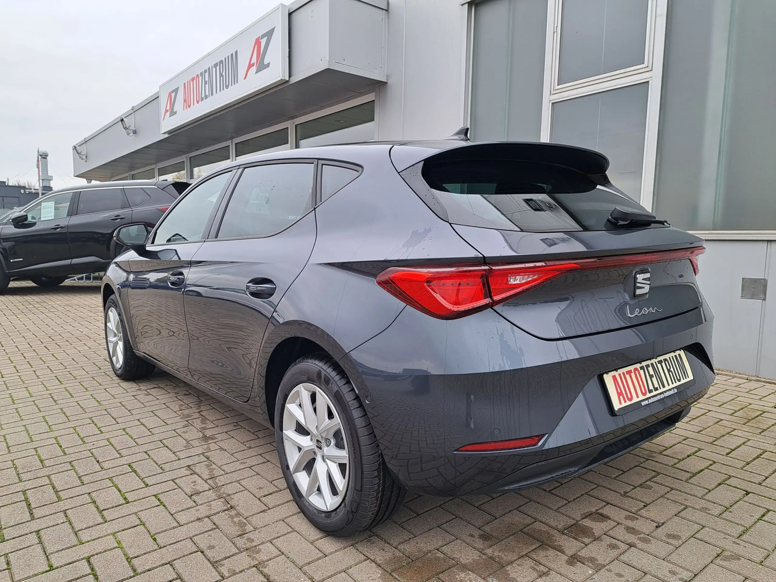 SEAT - Leon