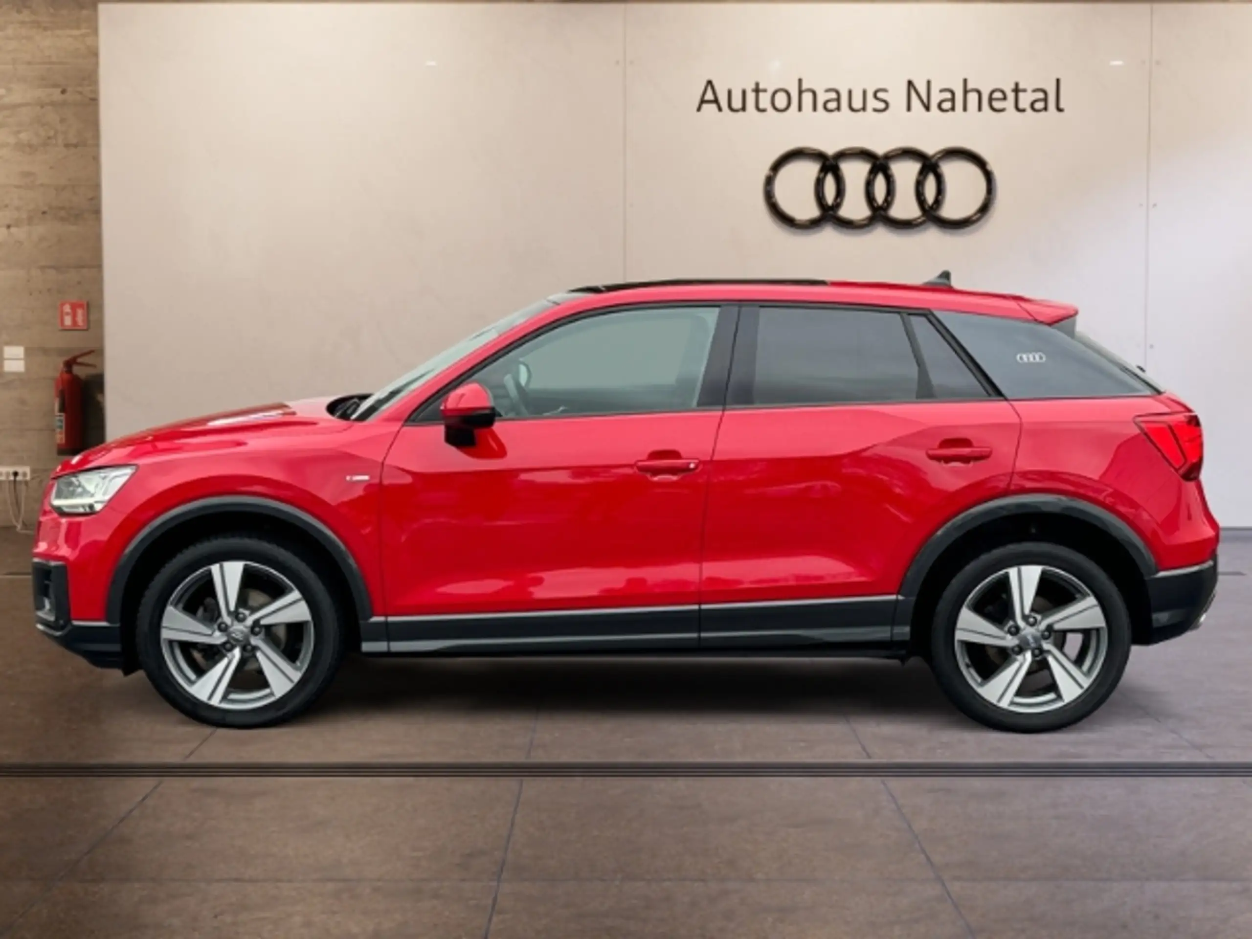 Audi - Q2