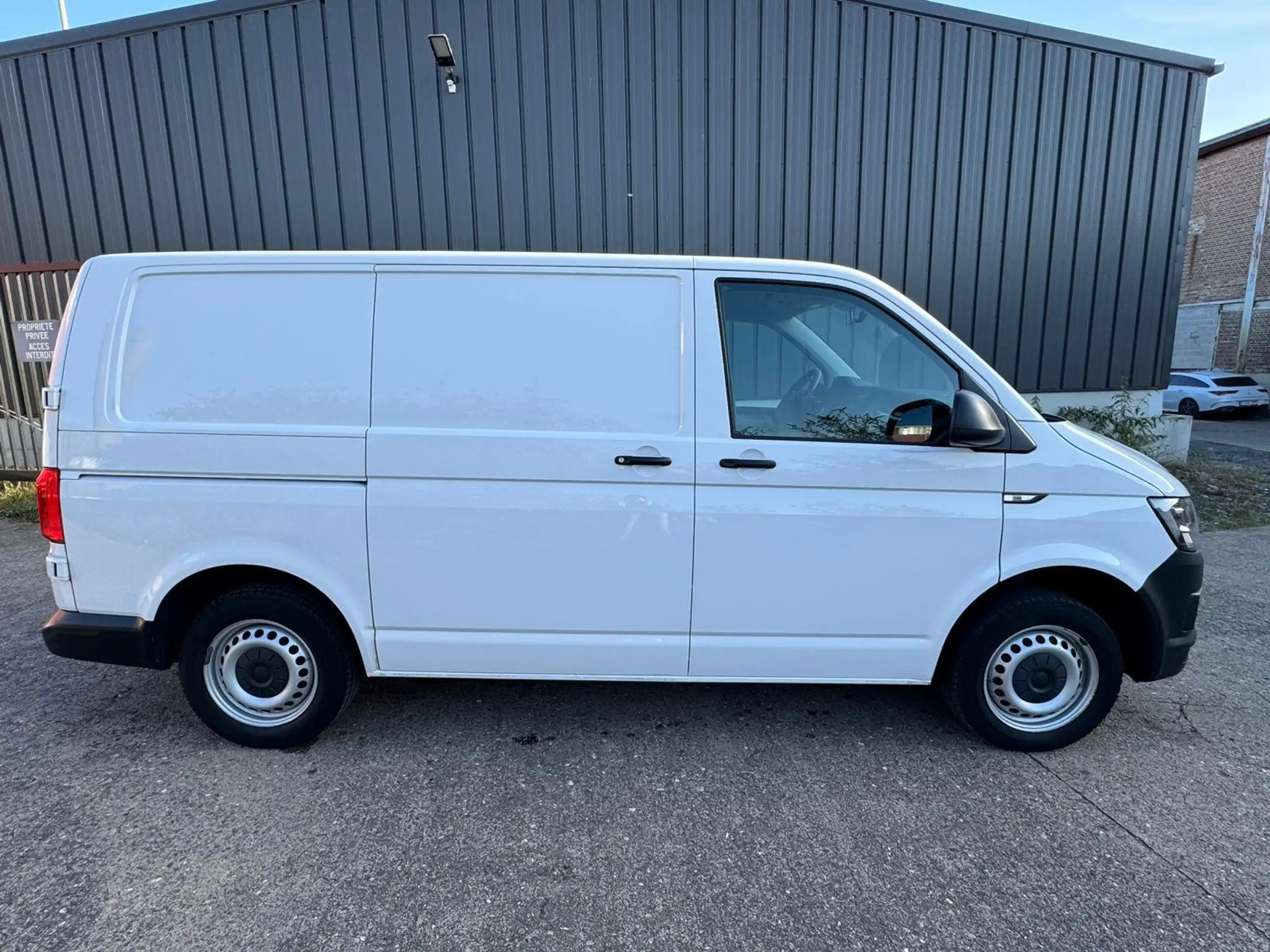 Volkswagen - T6 Transporter