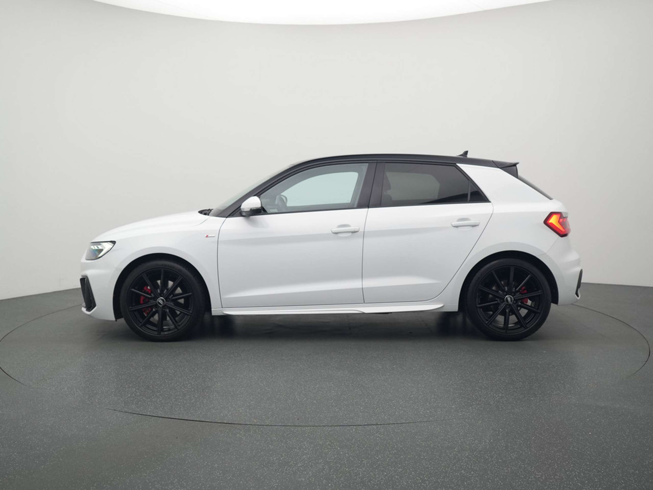 Audi - A1