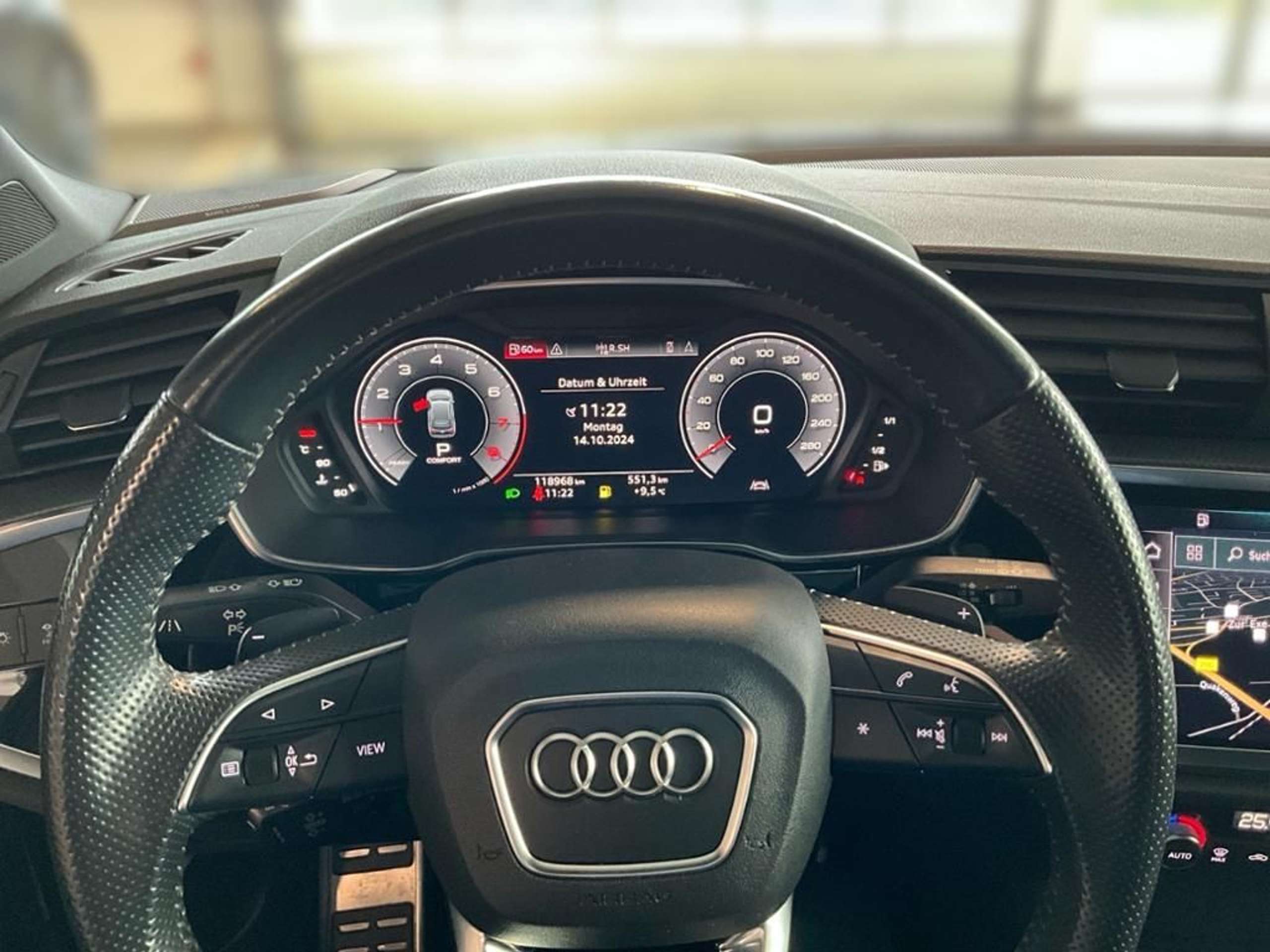 Audi - Q3