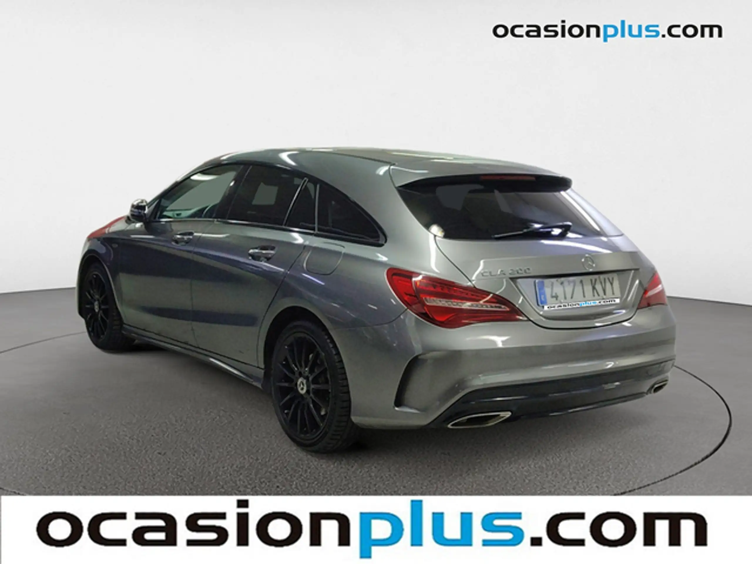 Mercedes-Benz - CLA 200