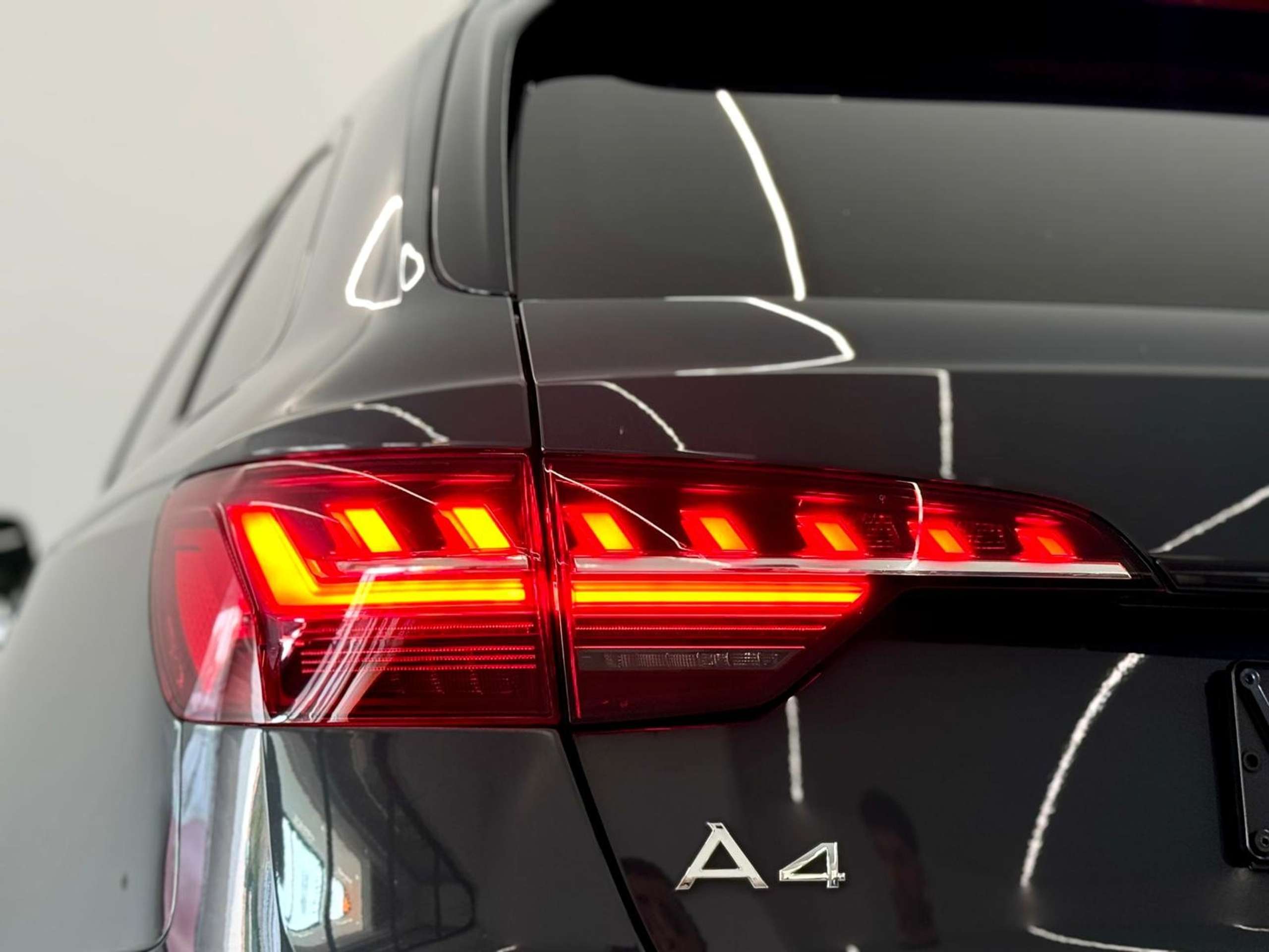 Audi - A4