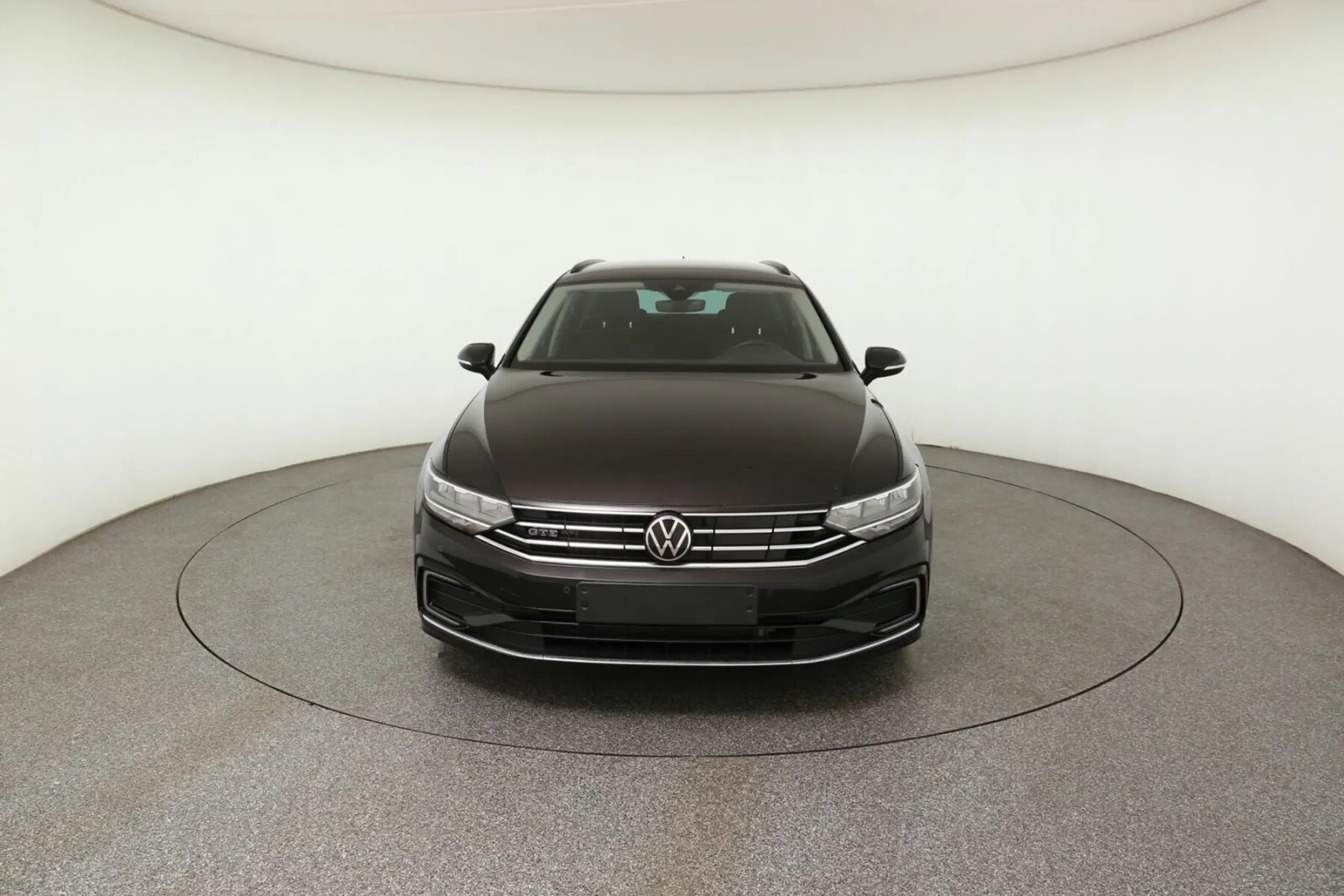 Volkswagen - Passat