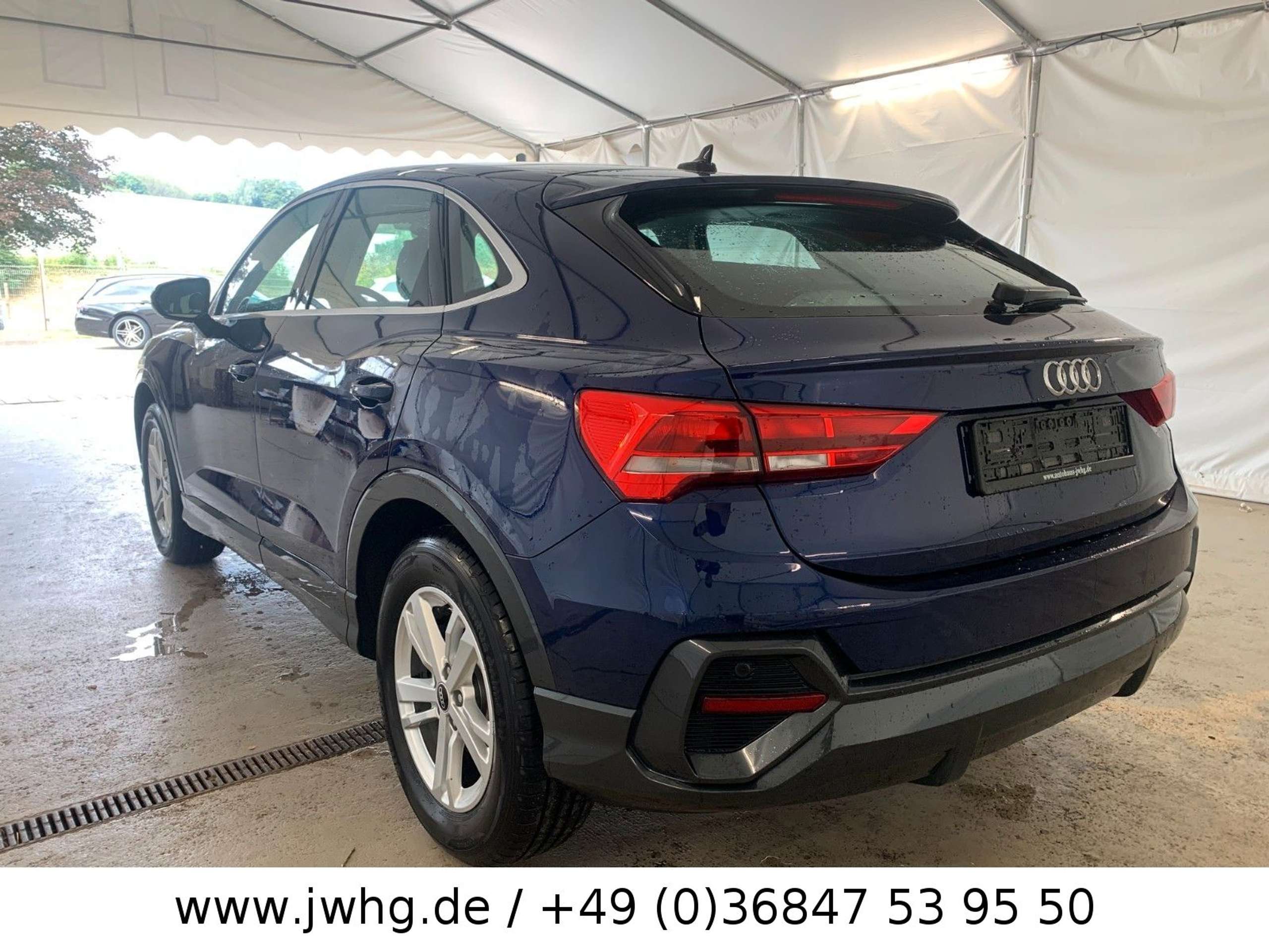 Audi - Q3