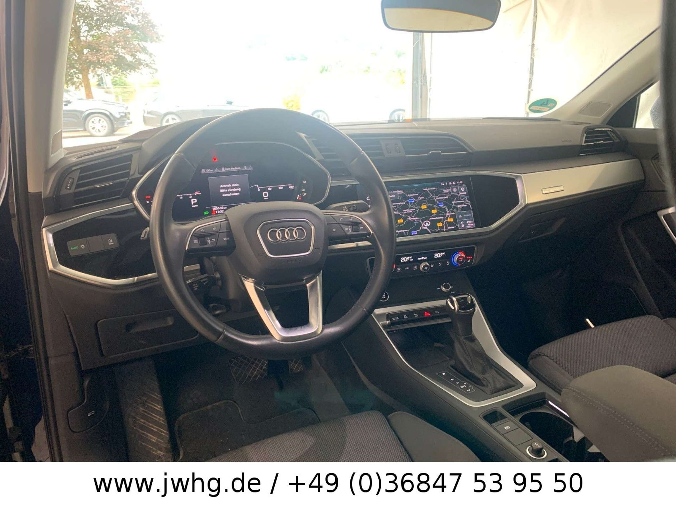 Audi - Q3