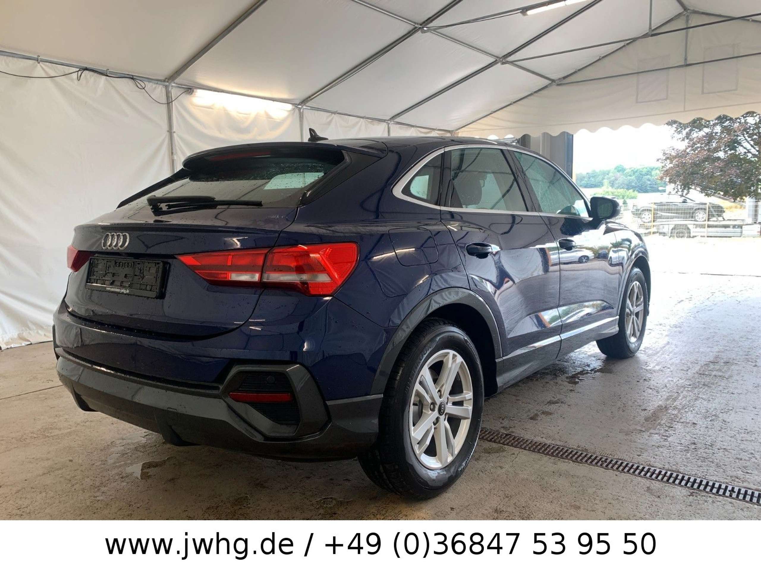 Audi - Q3