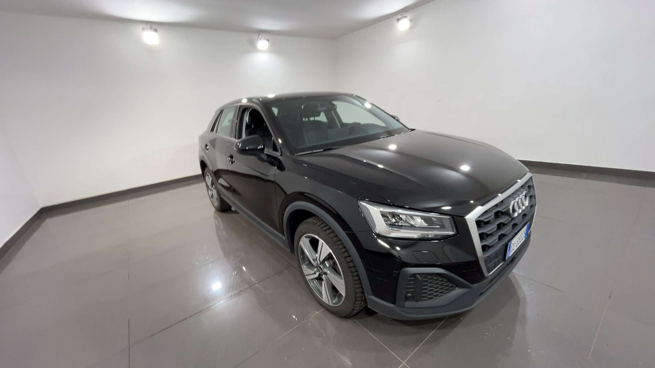 Audi - Q2