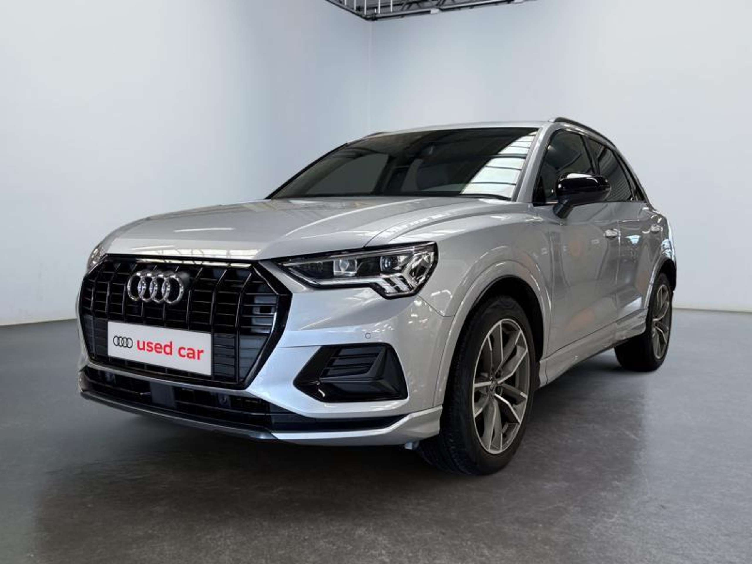 Audi - Q3