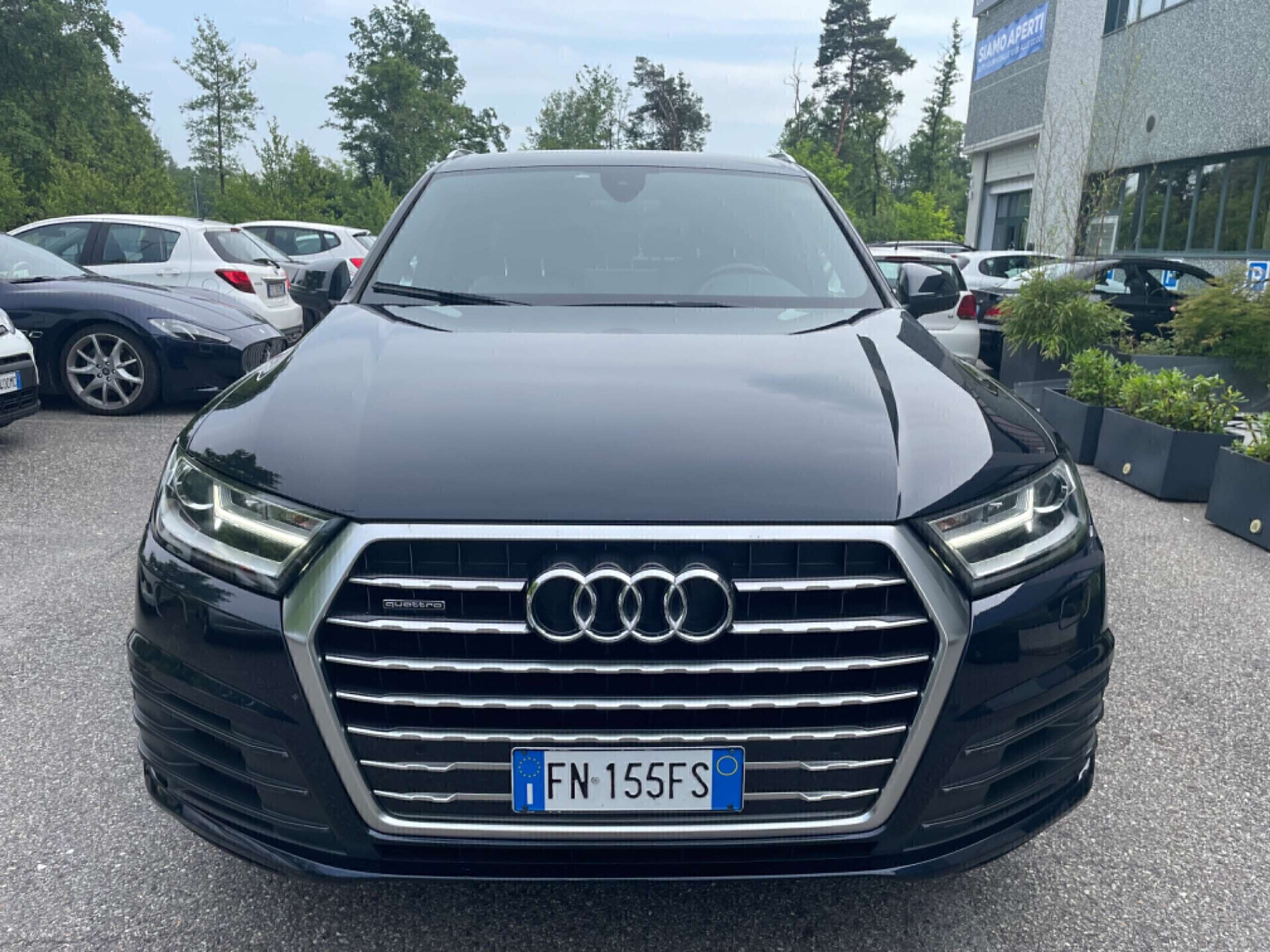 Audi - Q7