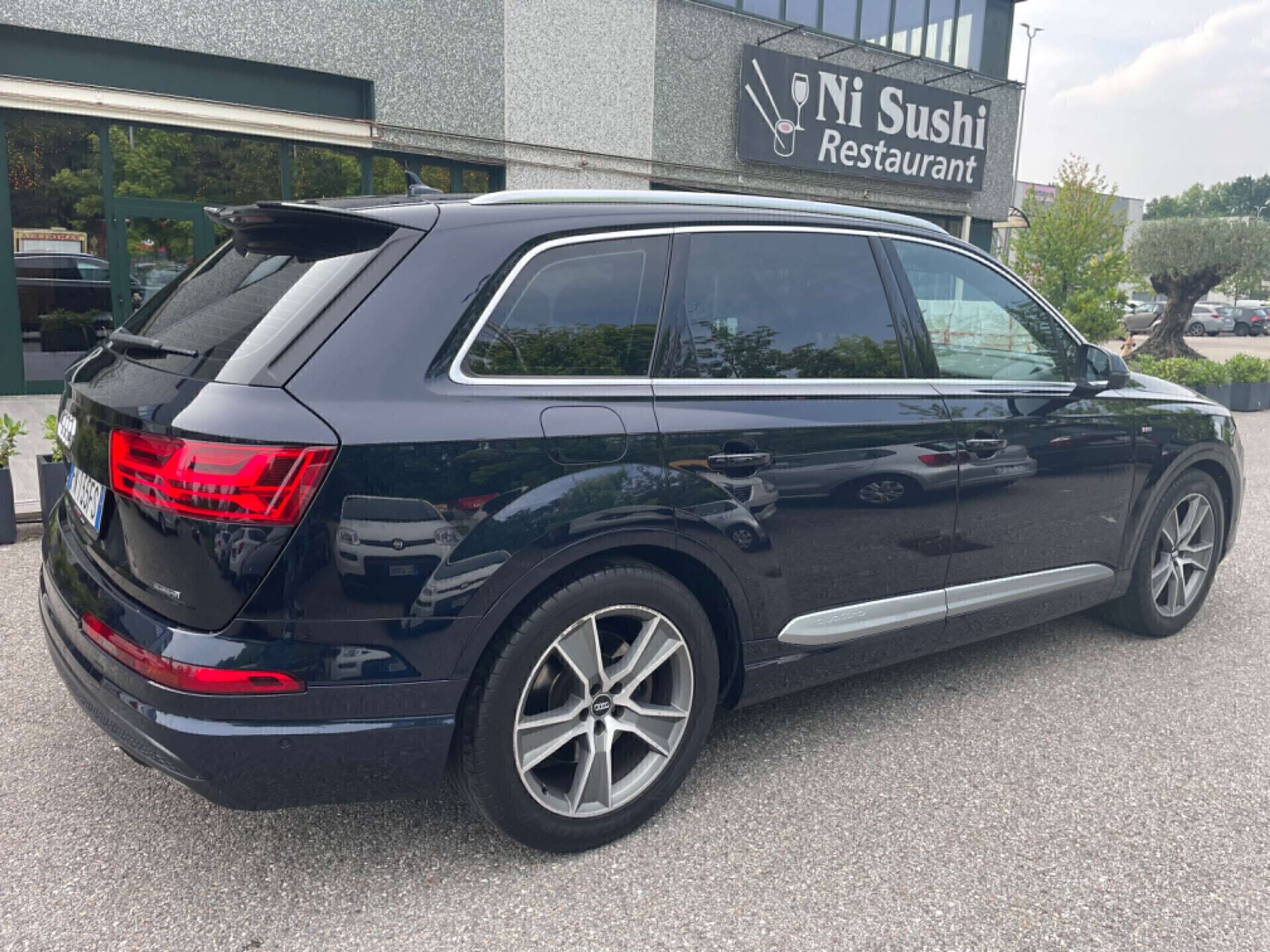 Audi - Q7