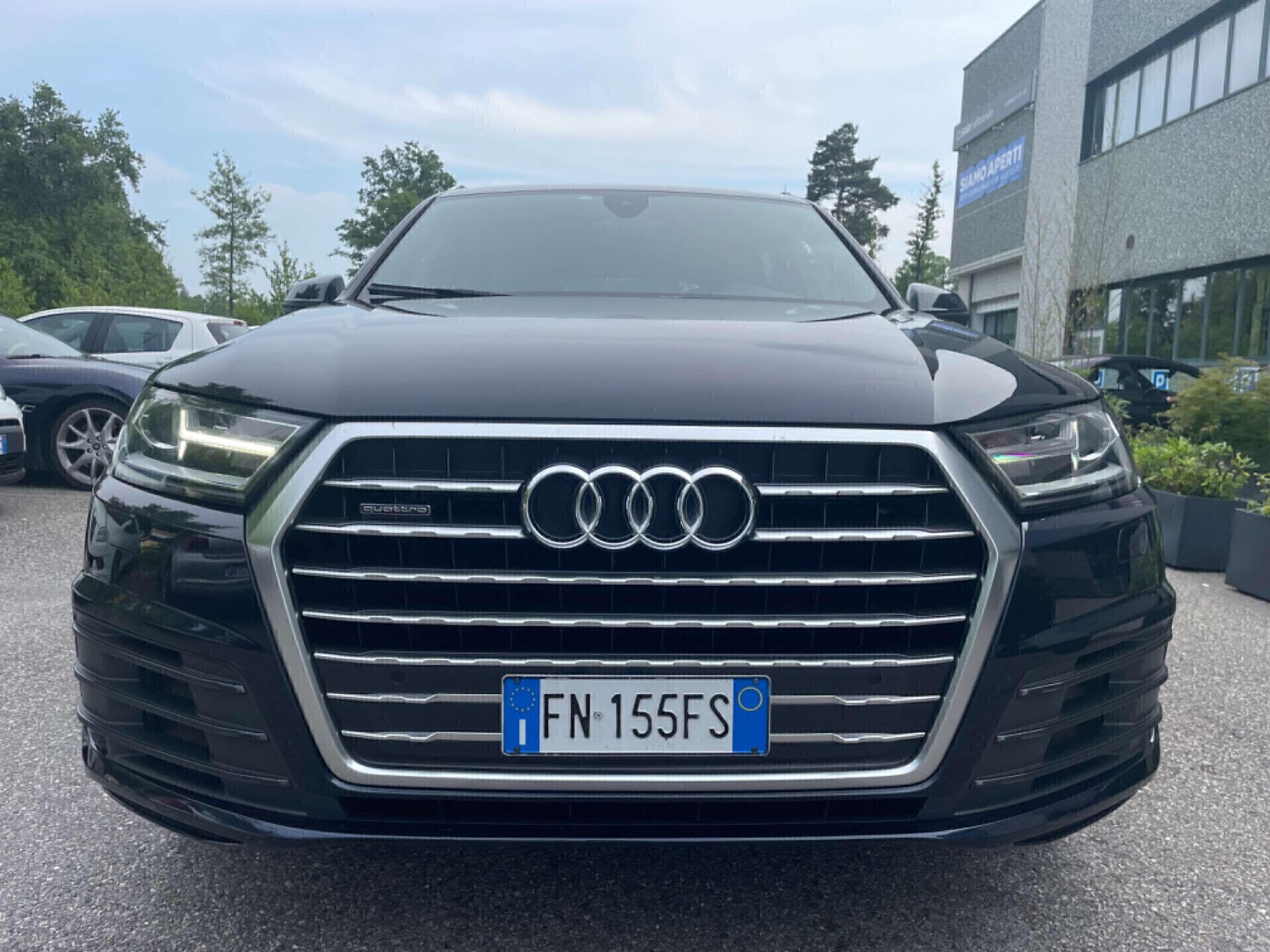 Audi - Q7