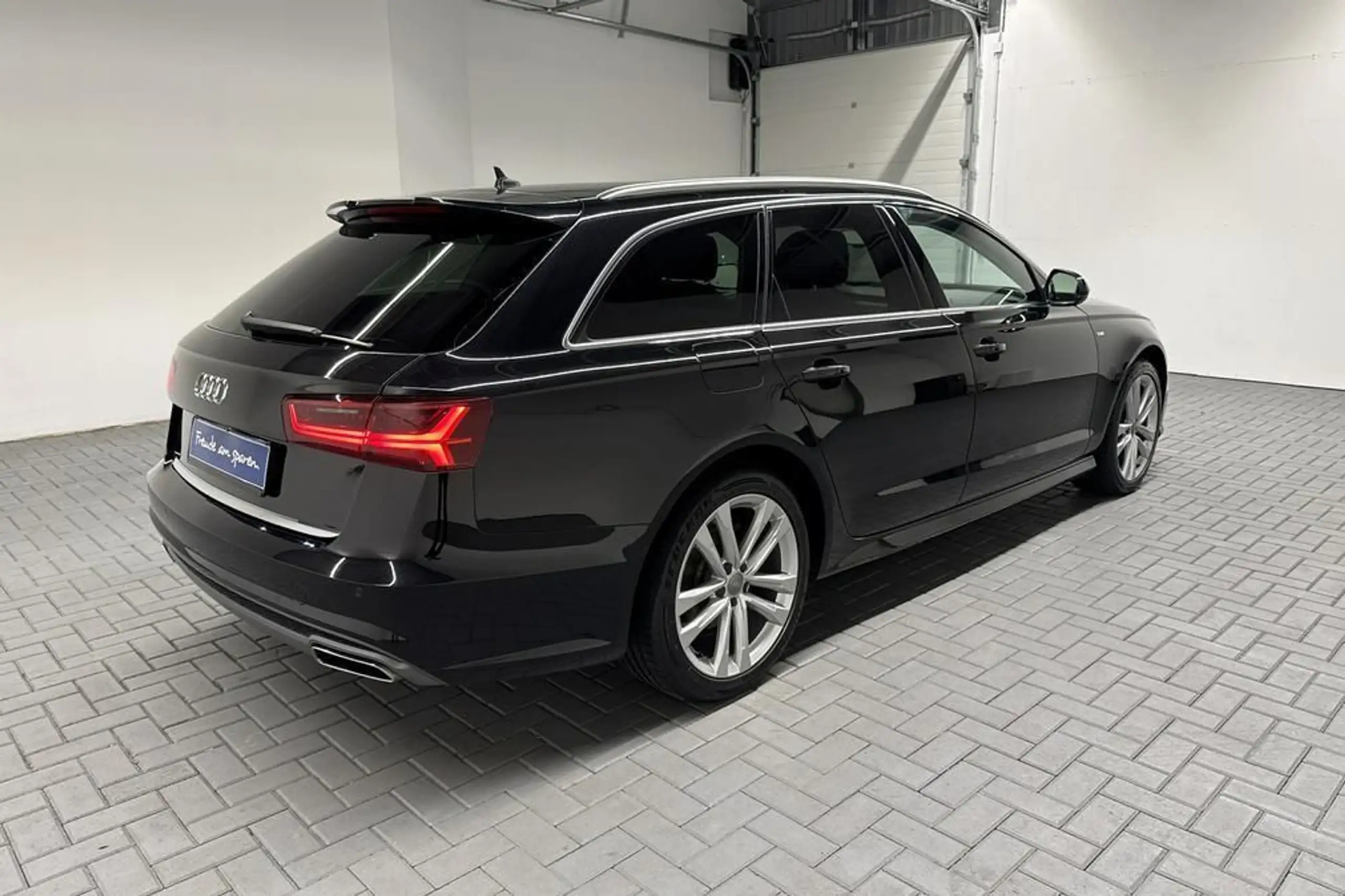 Audi - A6