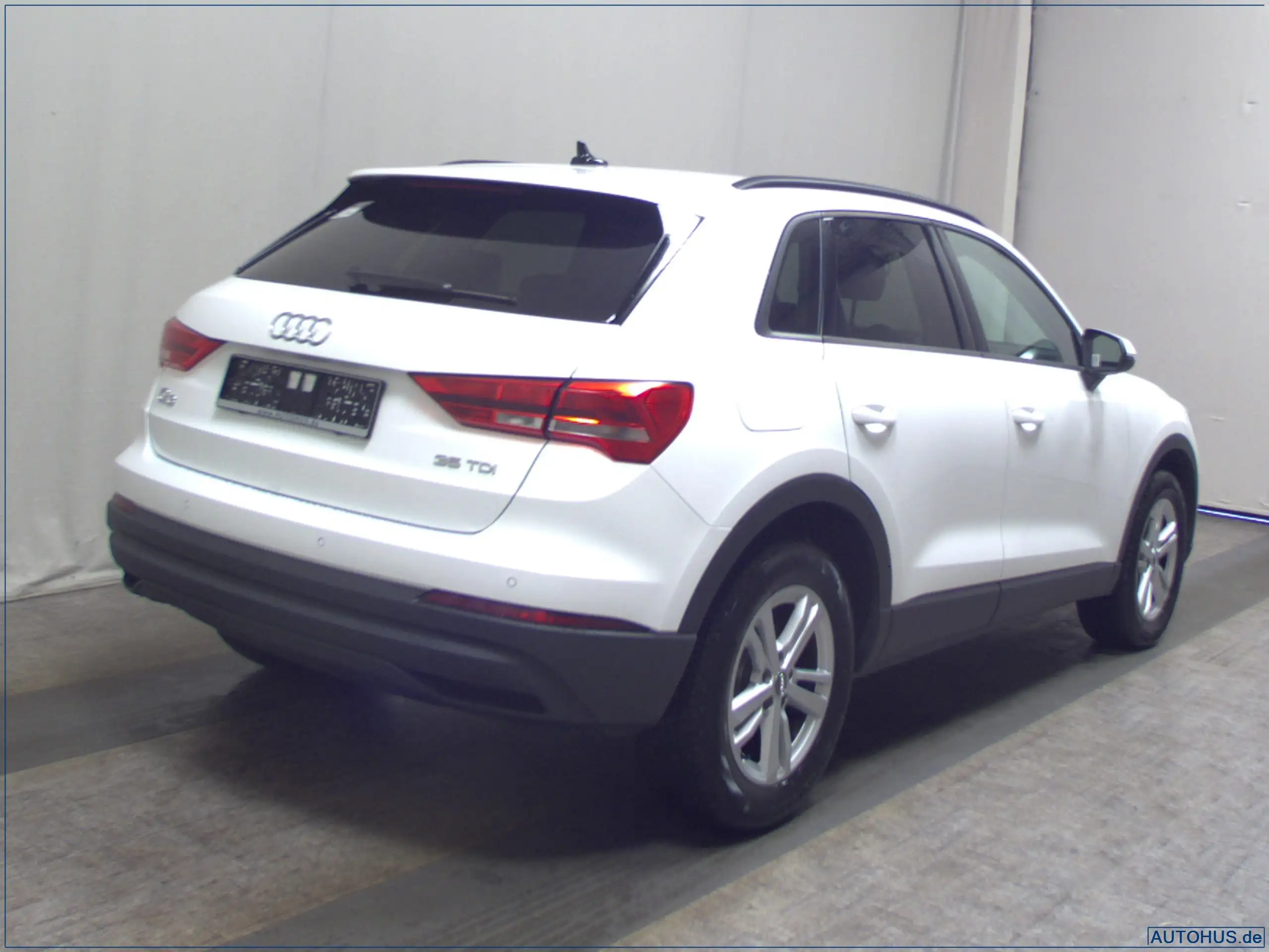 Audi - Q3