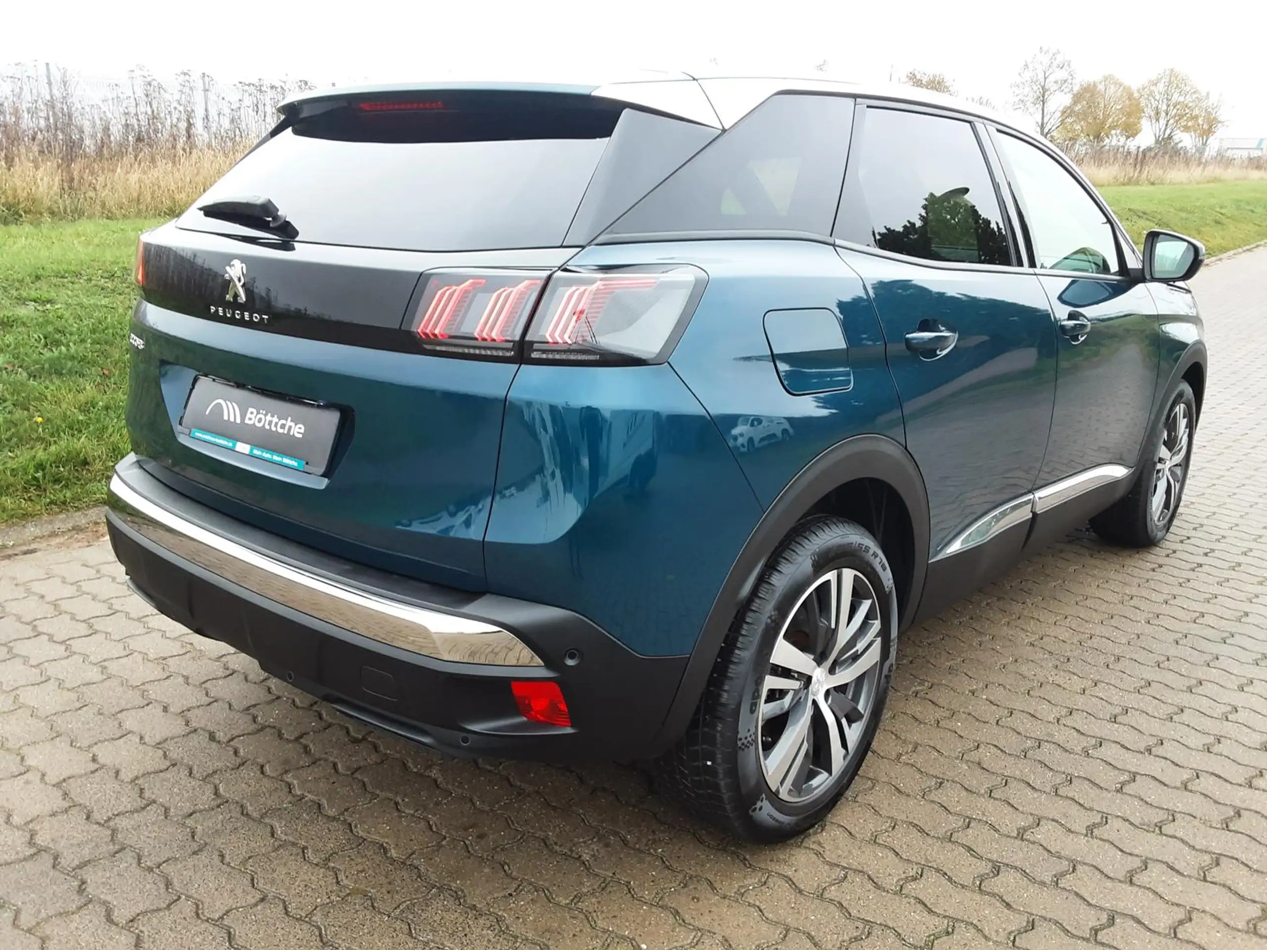 Peugeot - 3008