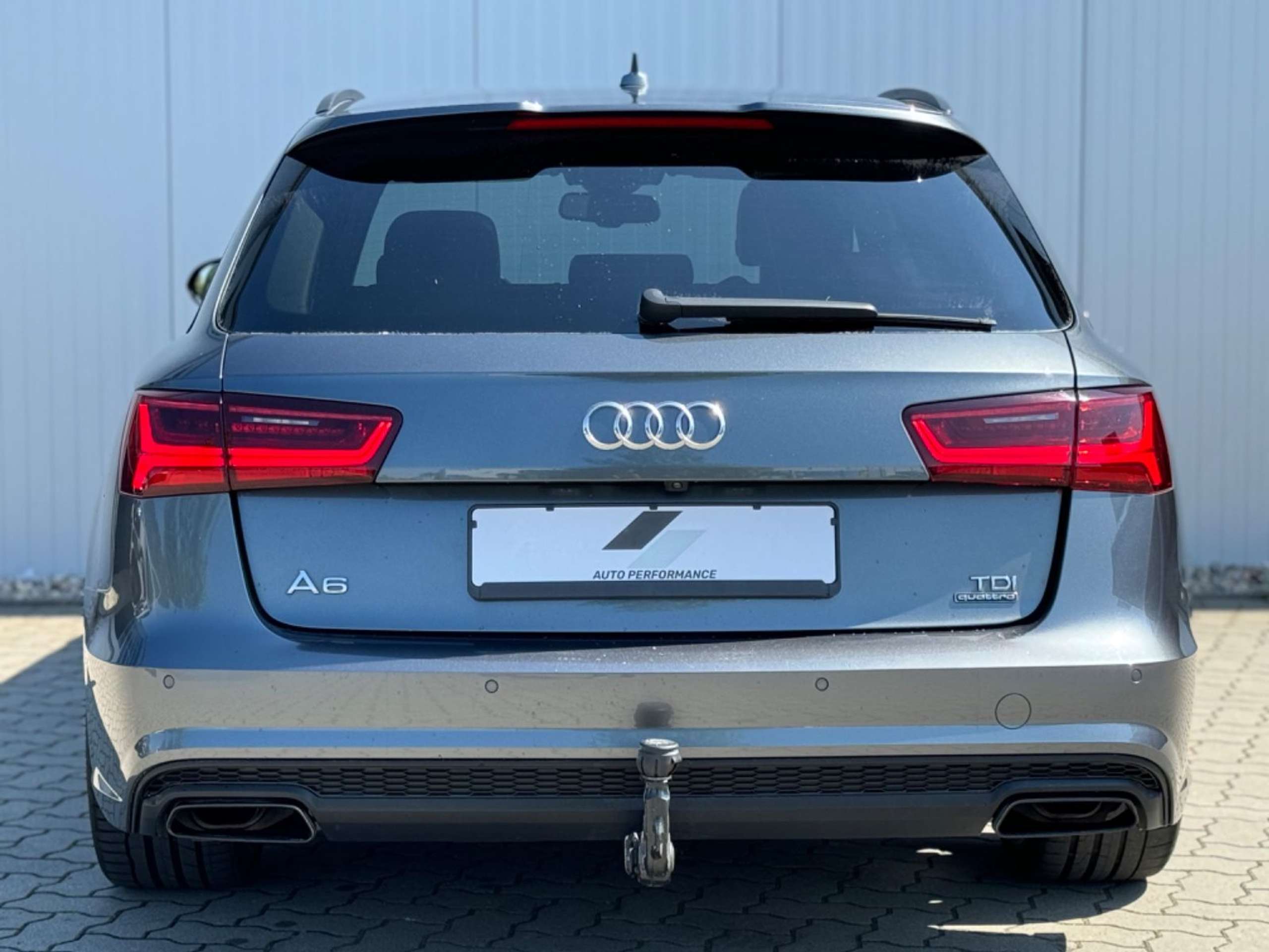 Audi - A6