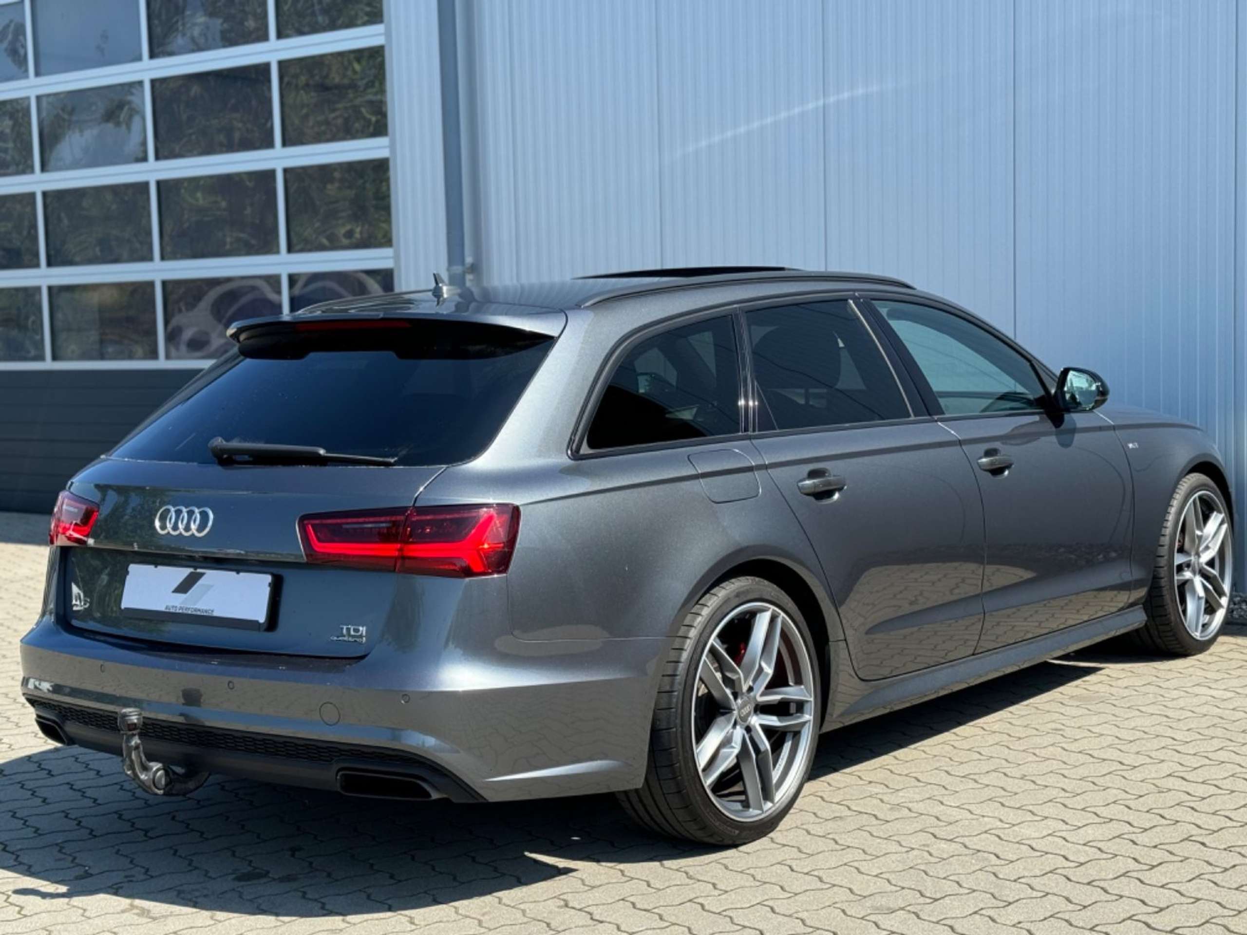 Audi - A6