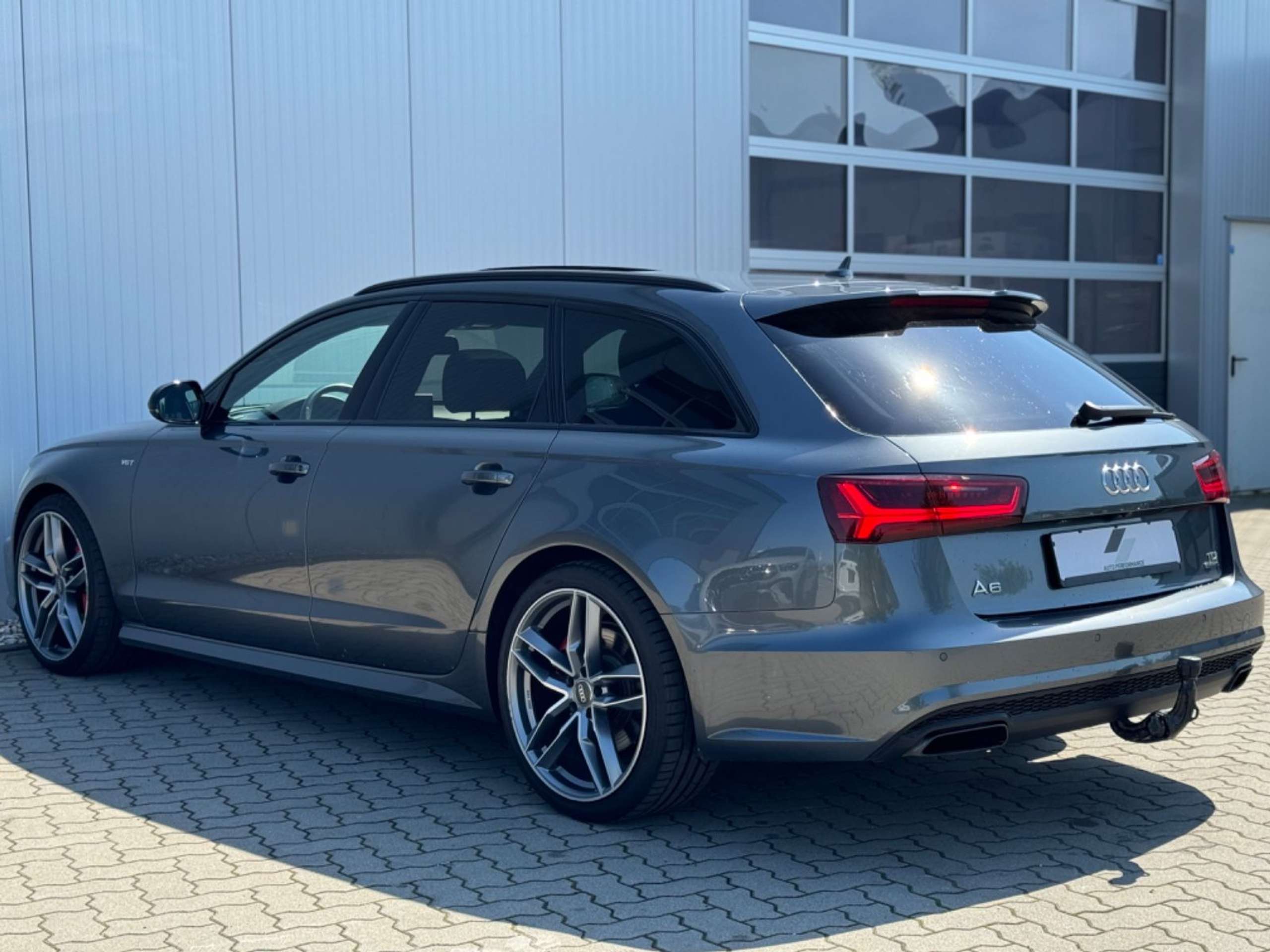 Audi - A6