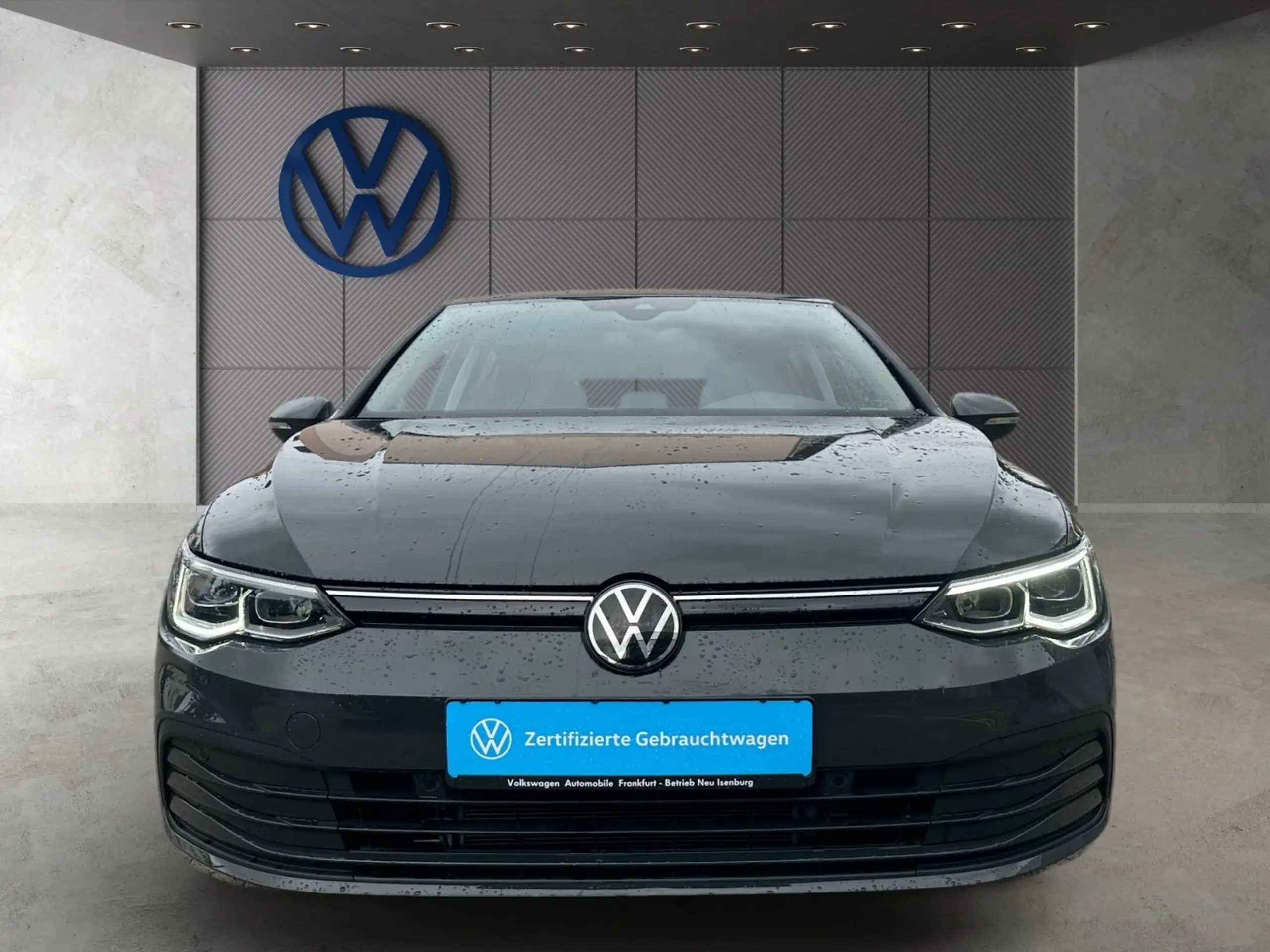 Volkswagen - Golf