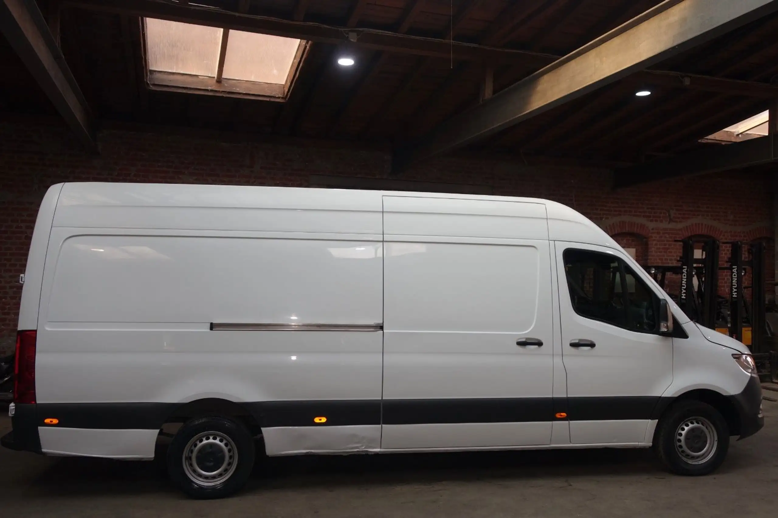 Mercedes-Benz - Sprinter