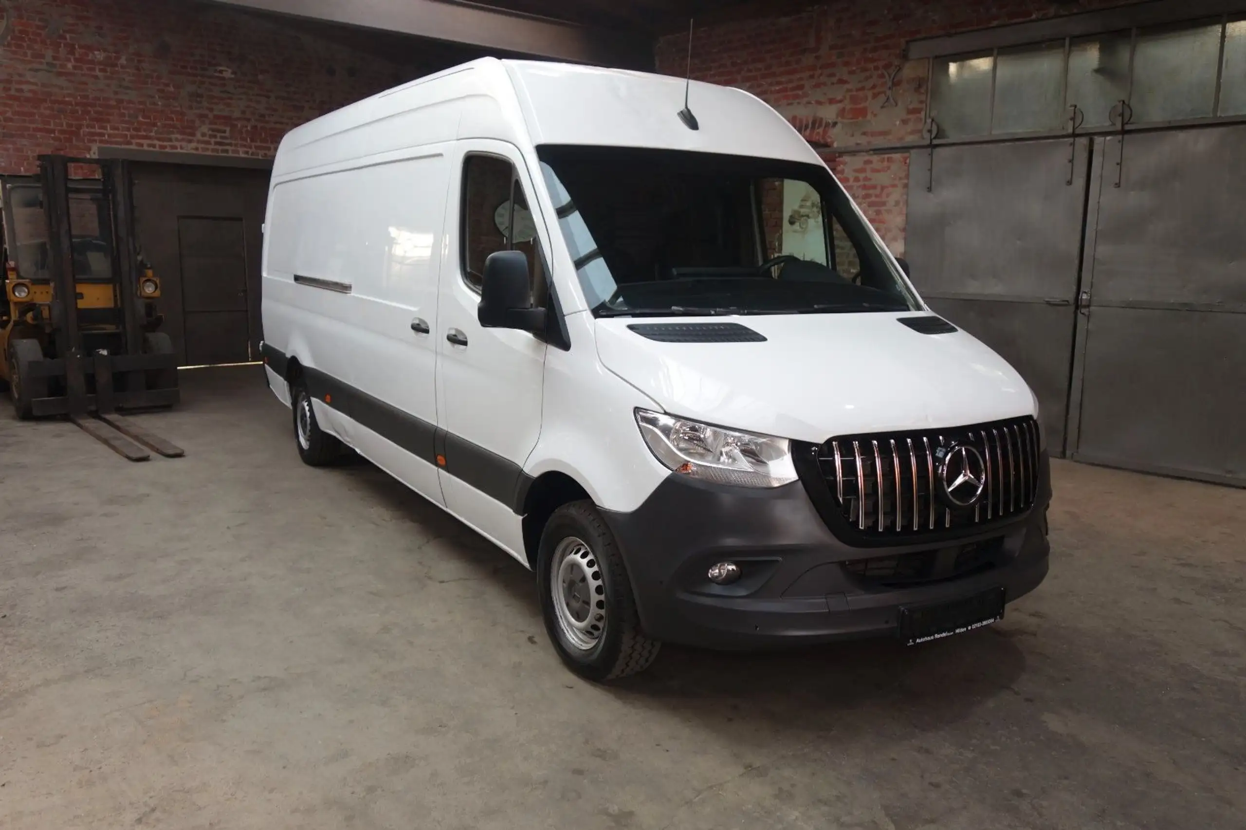 Mercedes-Benz - Sprinter