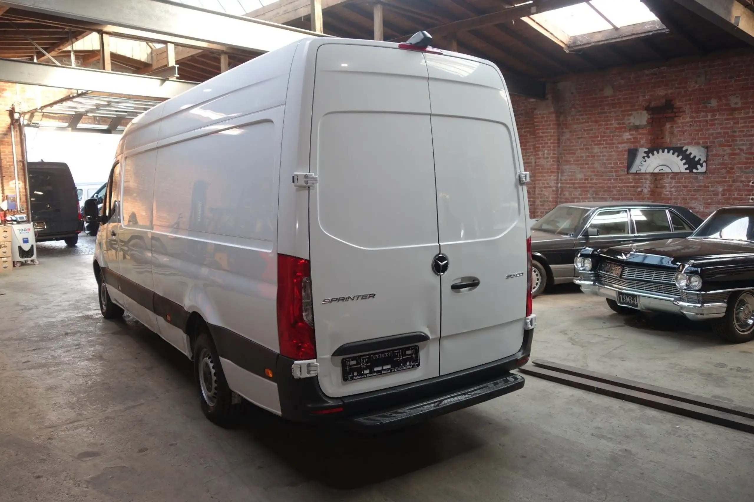 Mercedes-Benz - Sprinter