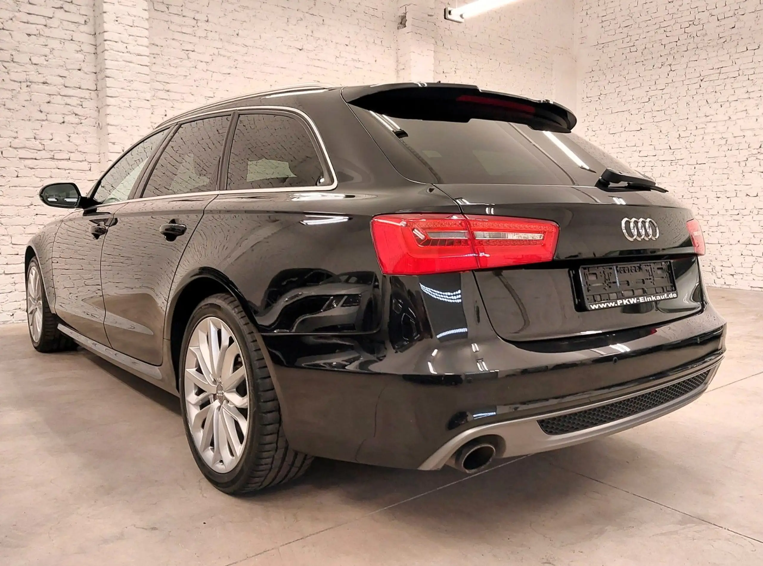 Audi - A6