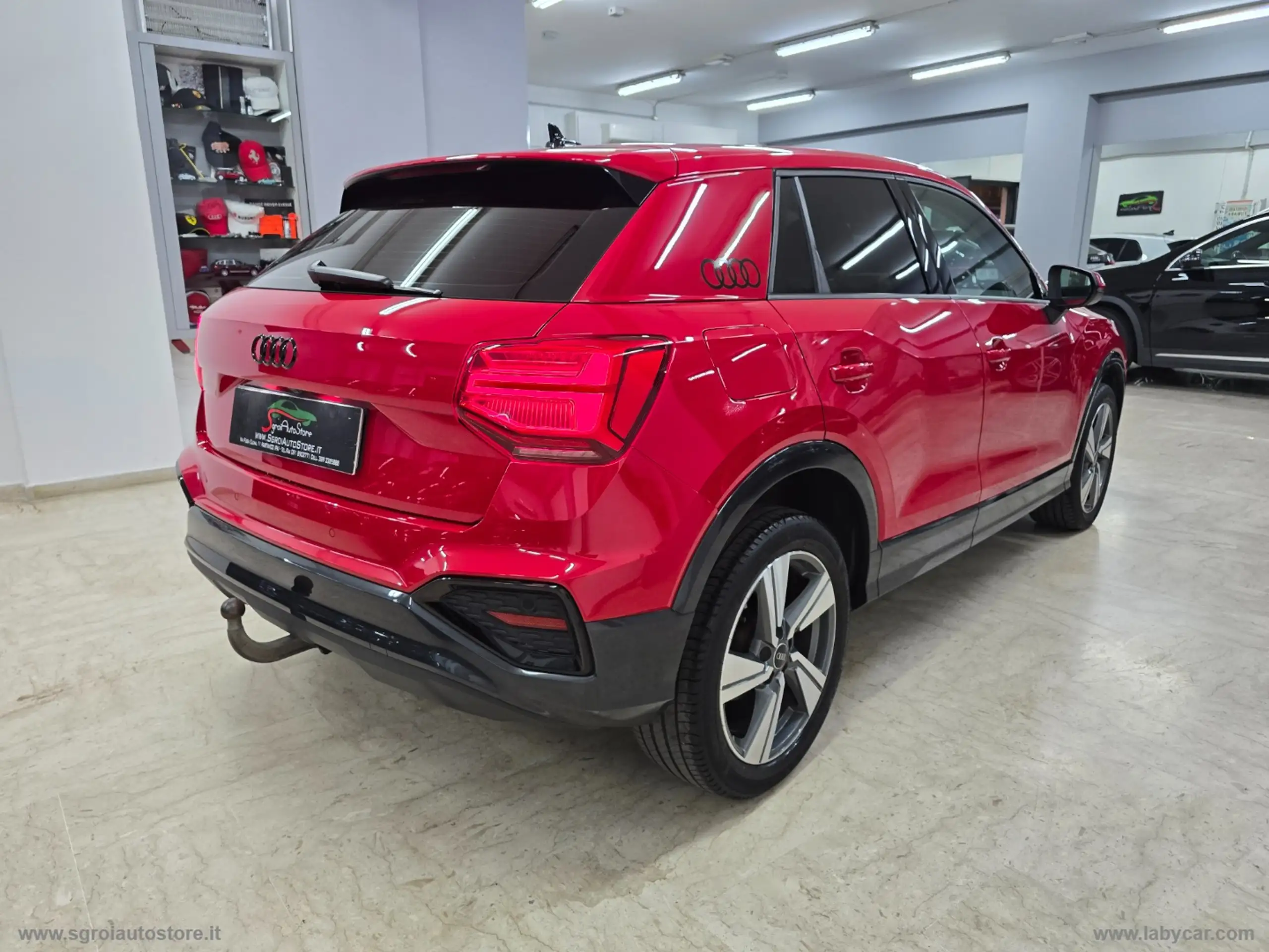 Audi - Q2