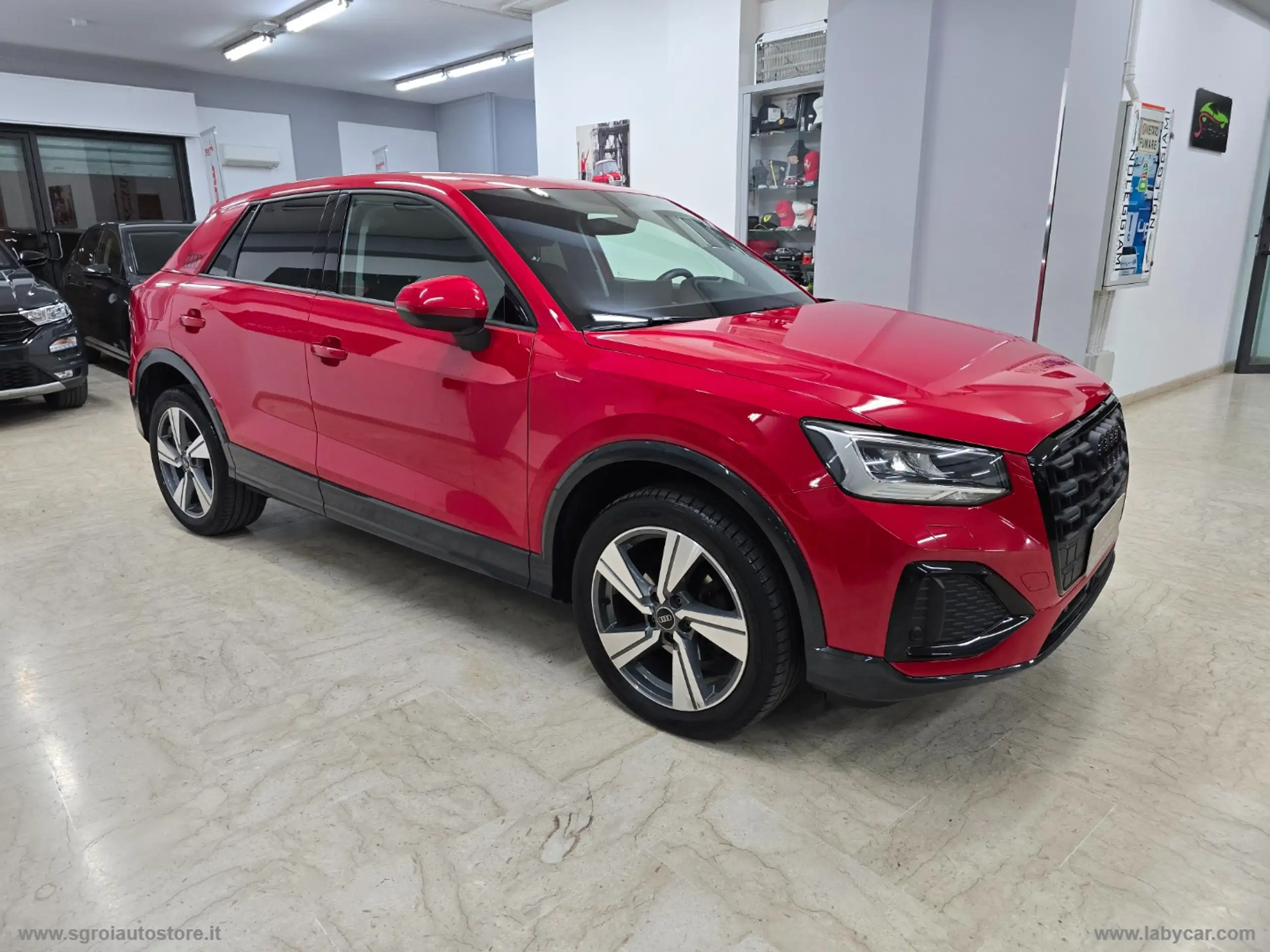 Audi - Q2