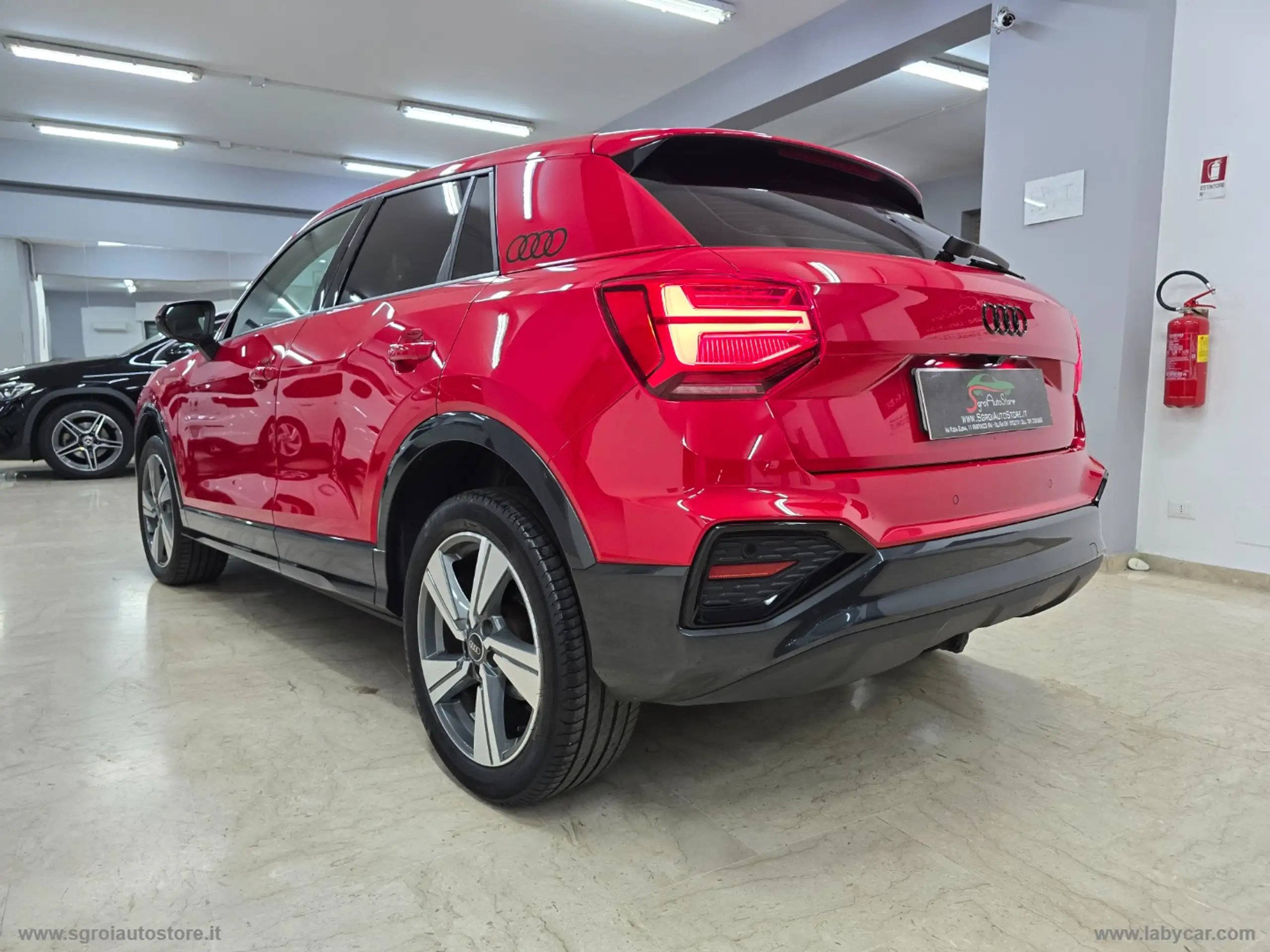 Audi - Q2