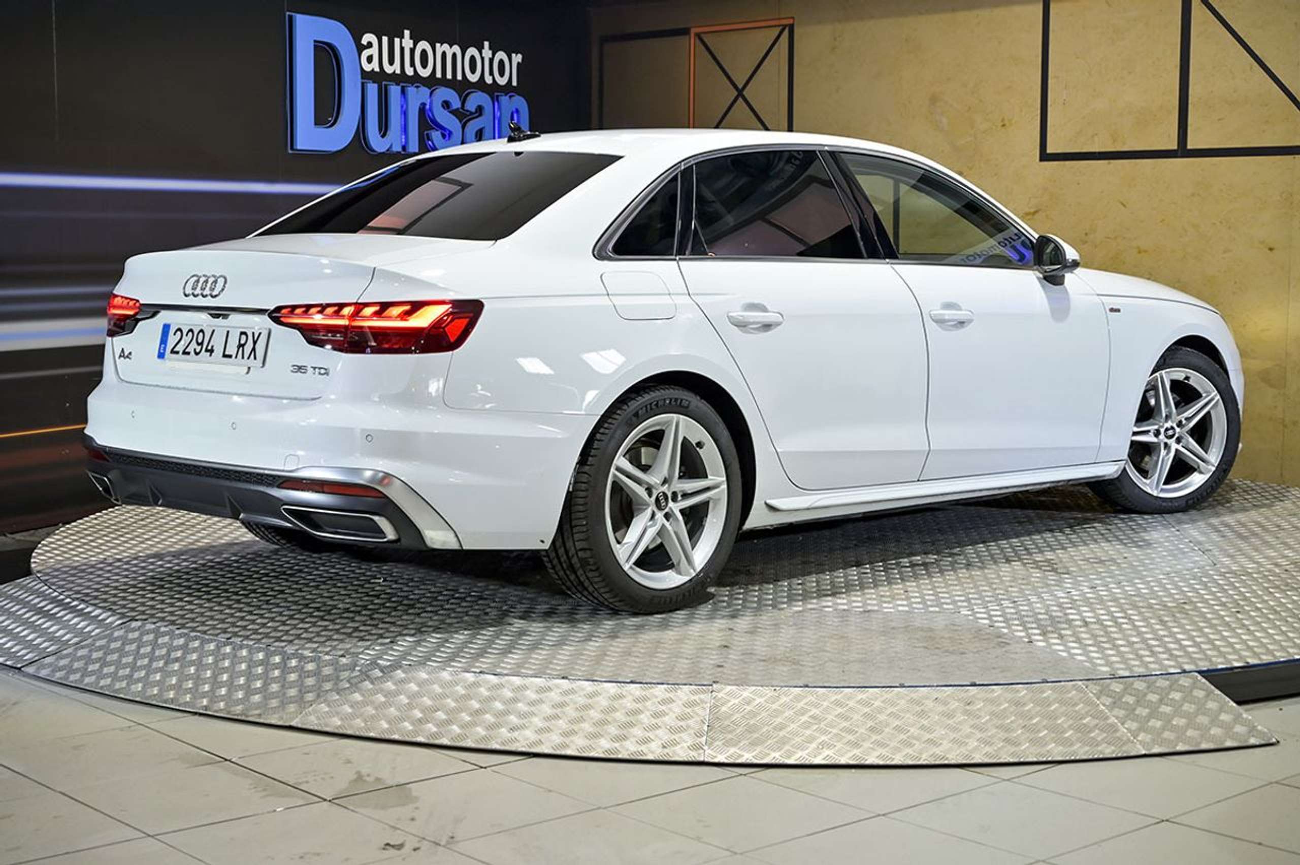 Audi - A4