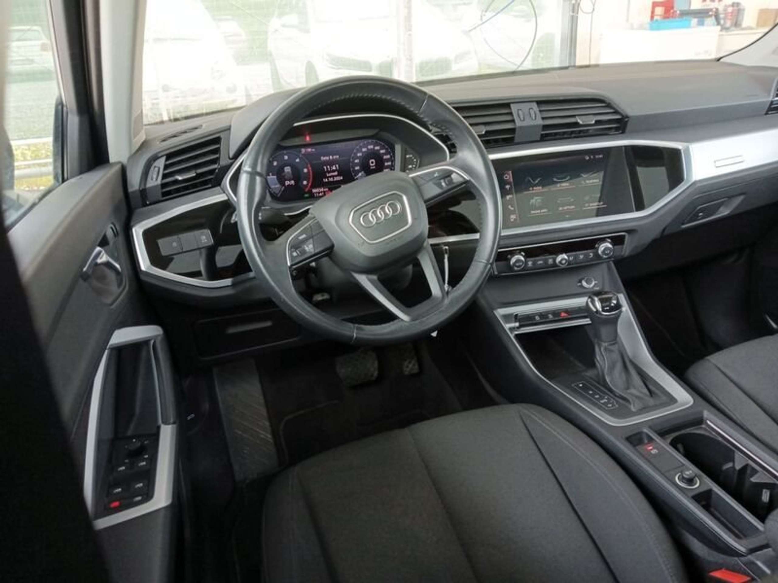 Audi - Q3