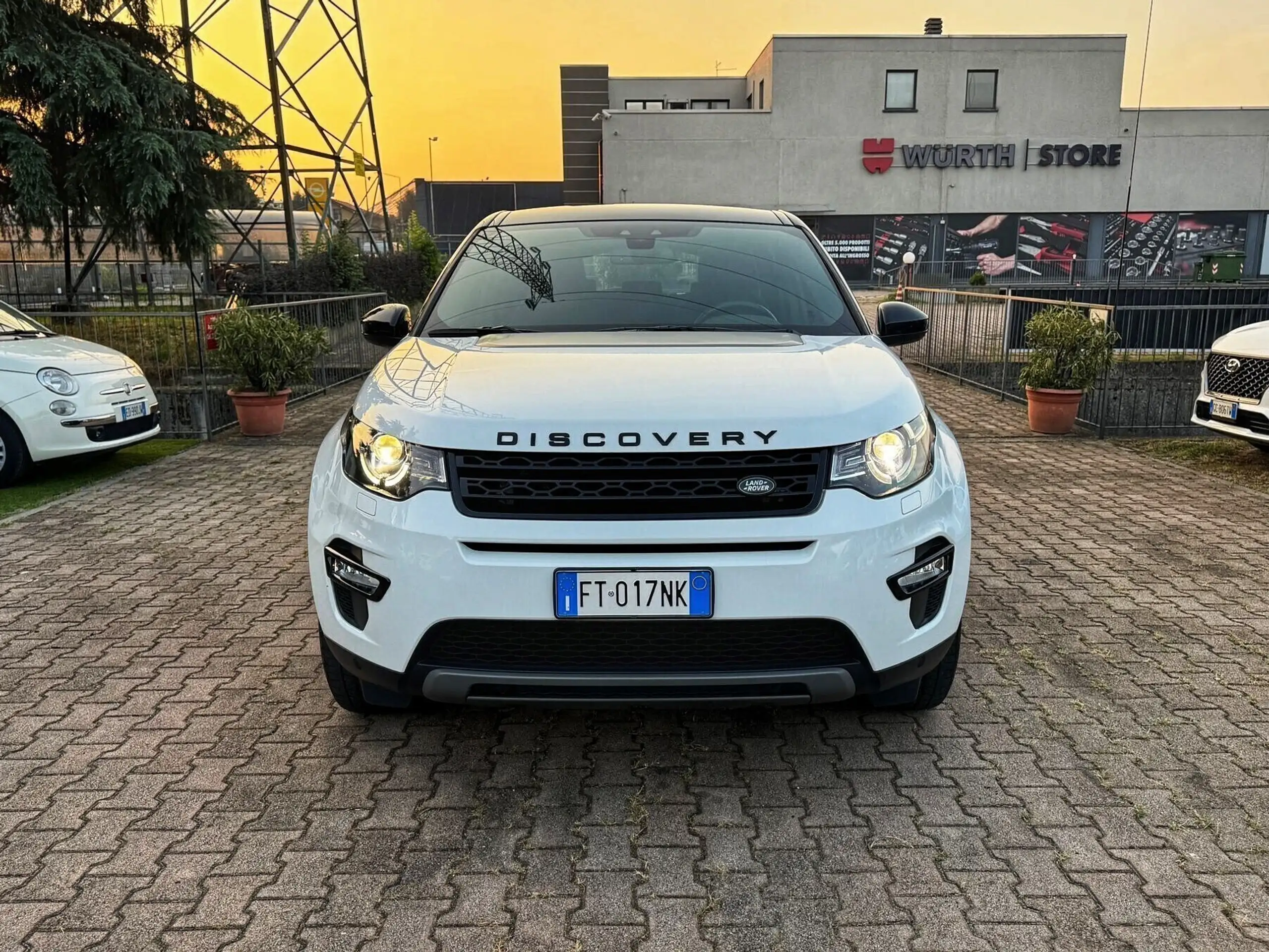 Land Rover - Discovery Sport