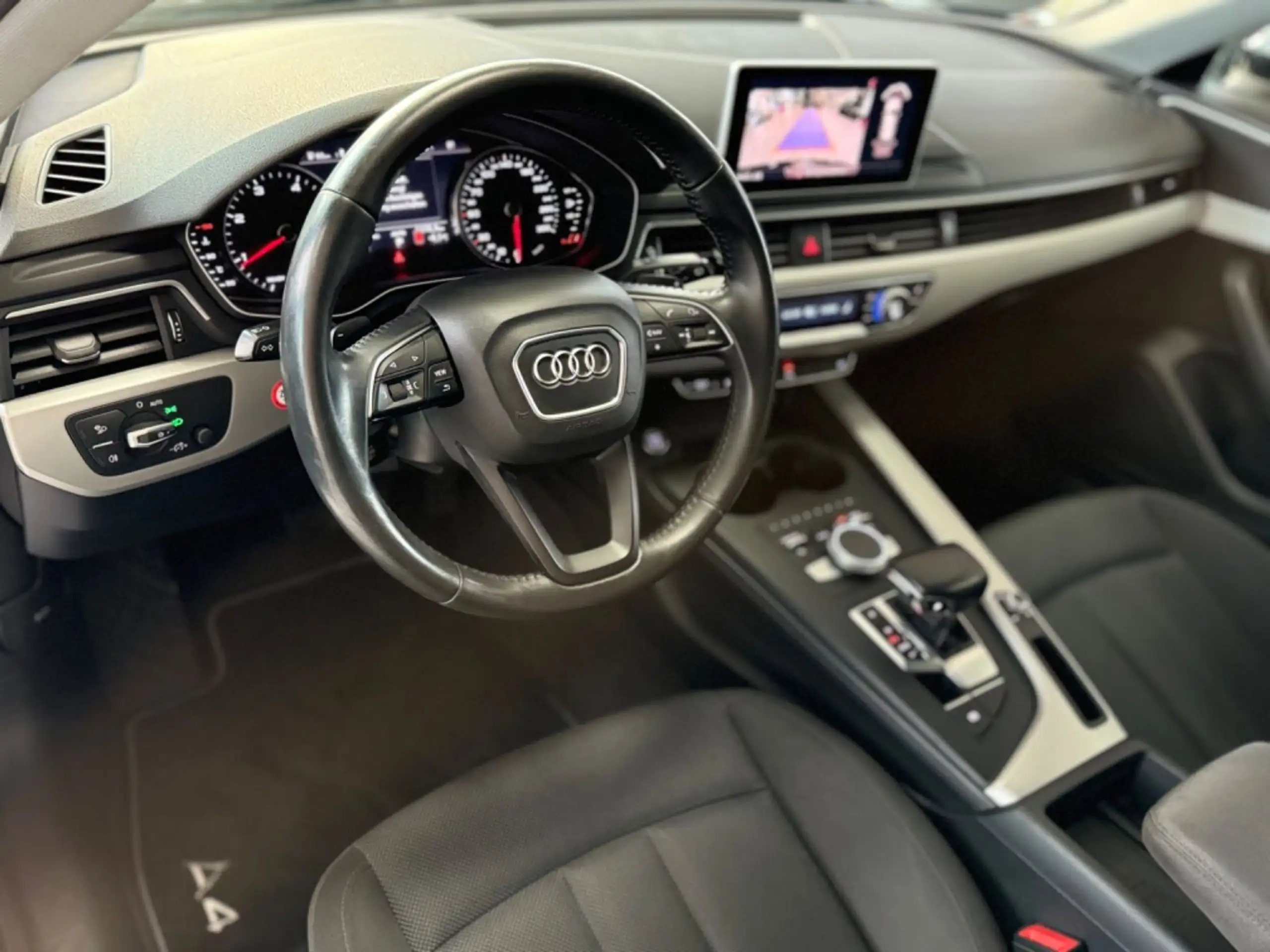 Audi - A4