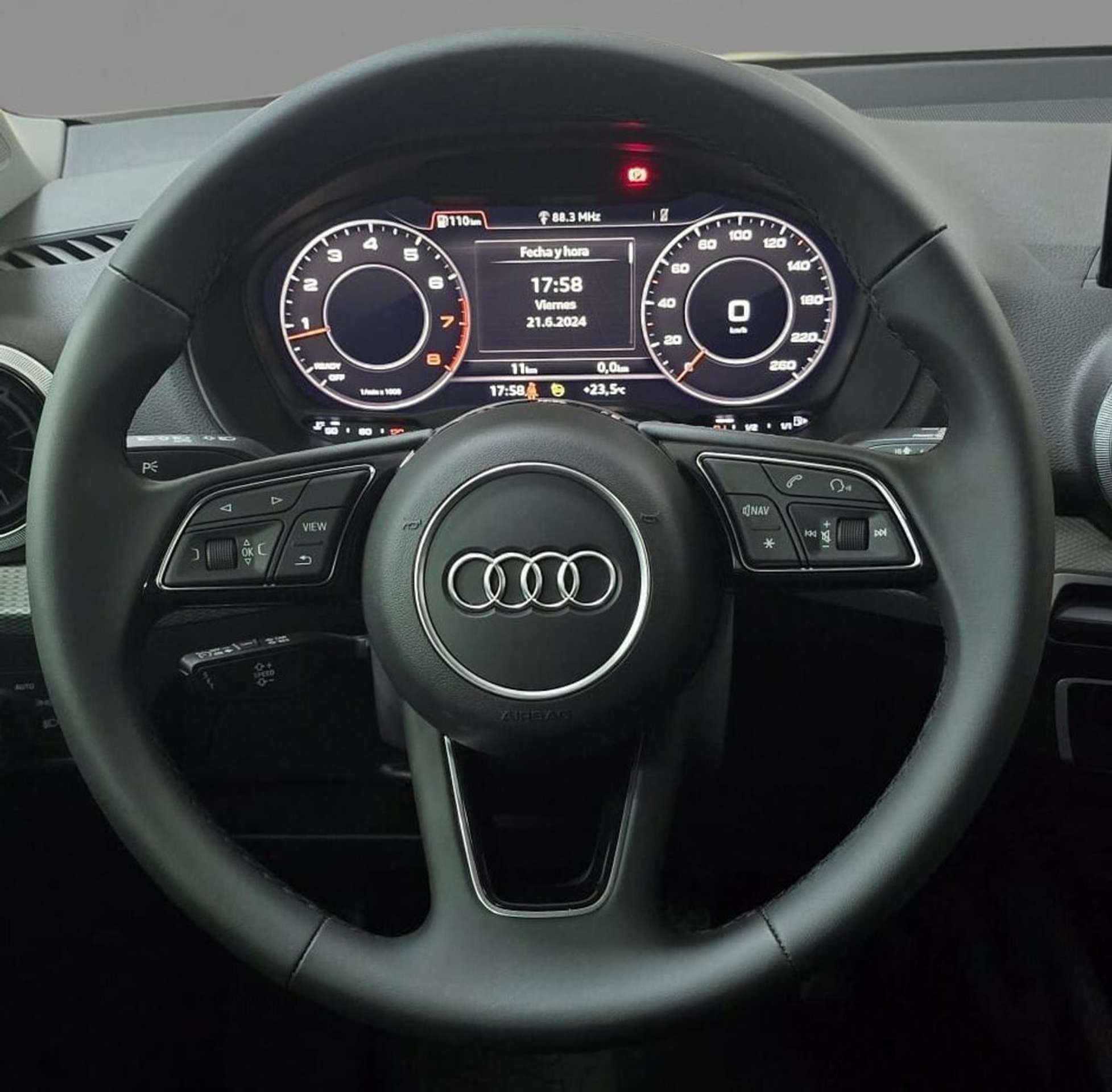 Audi - Q2