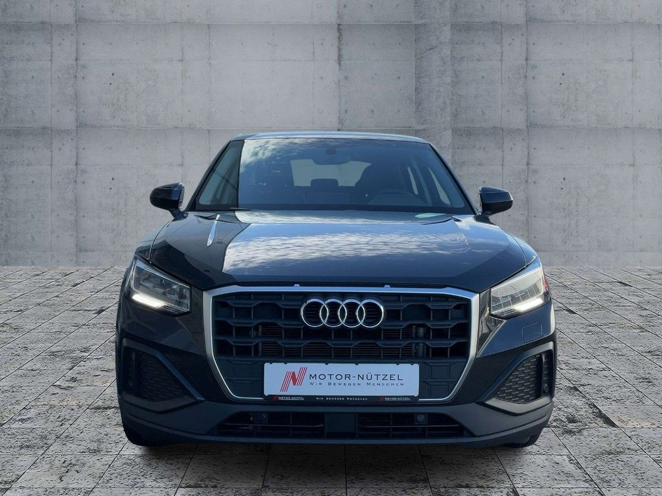 Audi - Q2