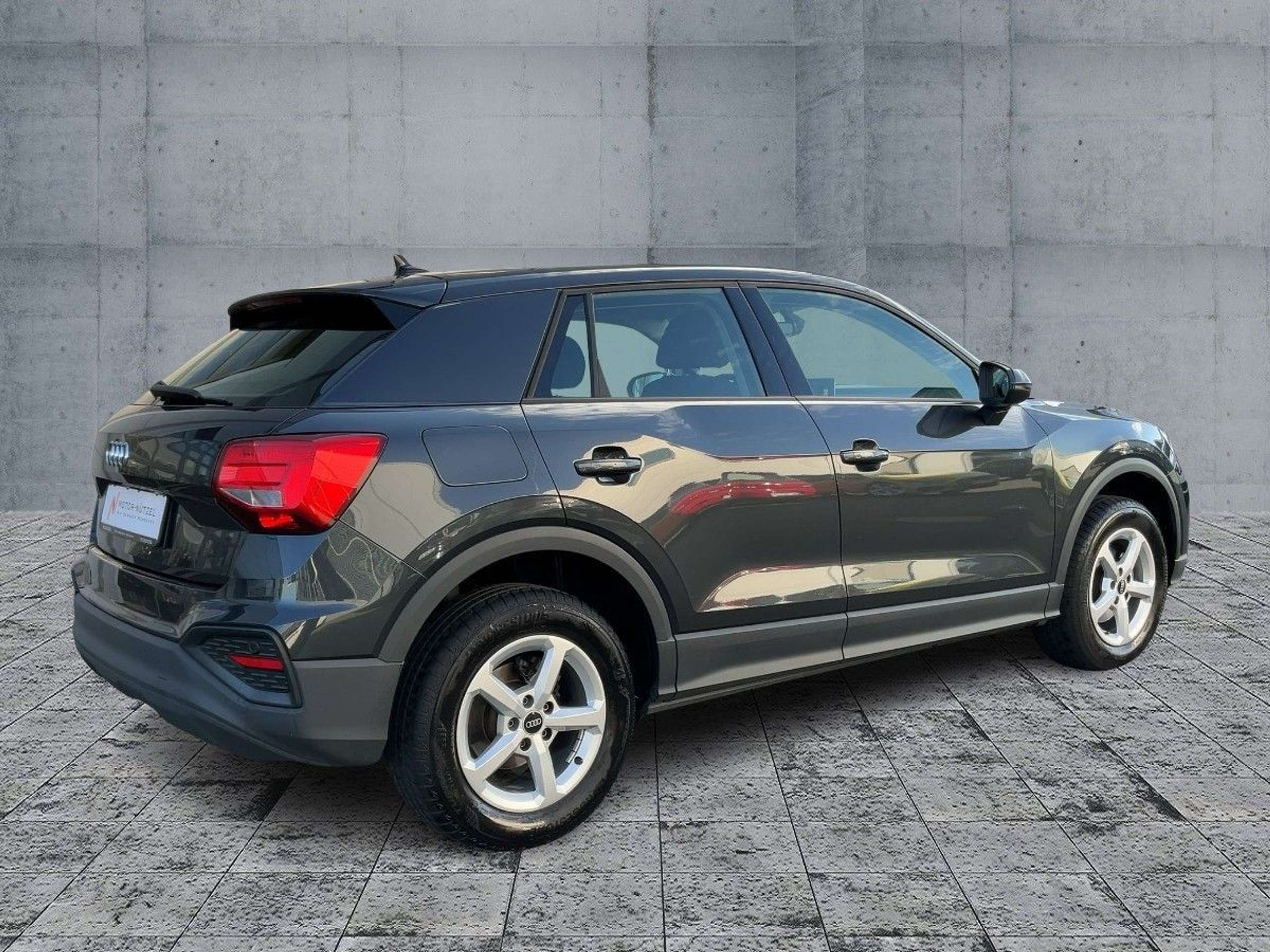 Audi - Q2