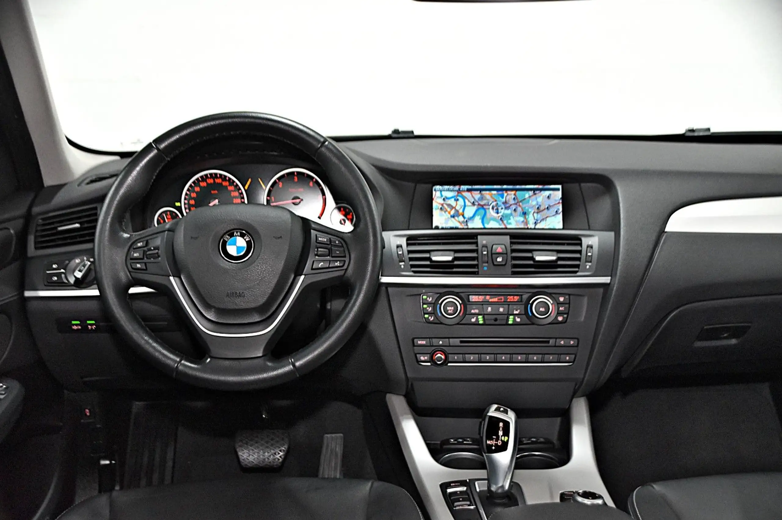 BMW - X3