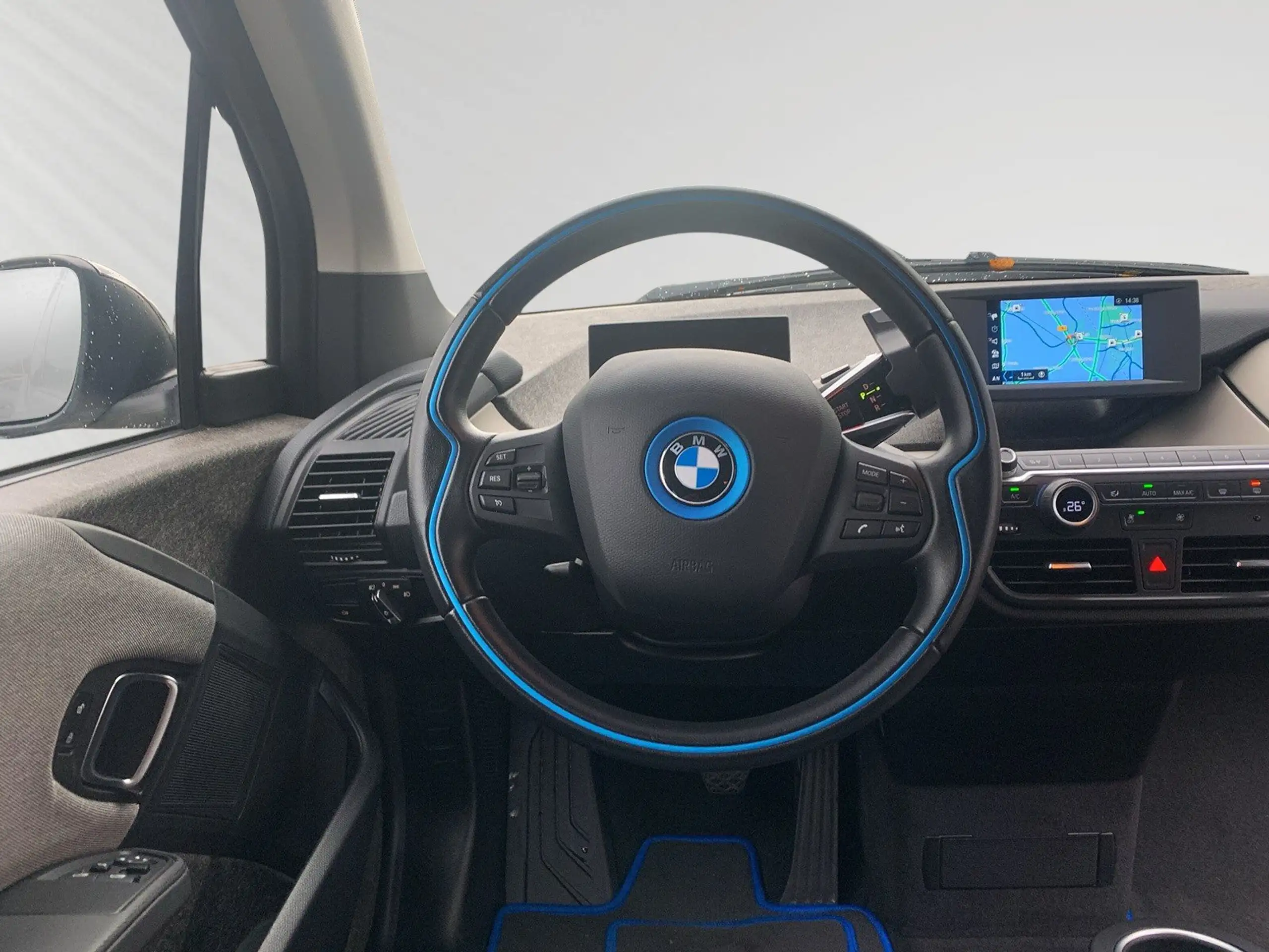 BMW - i3