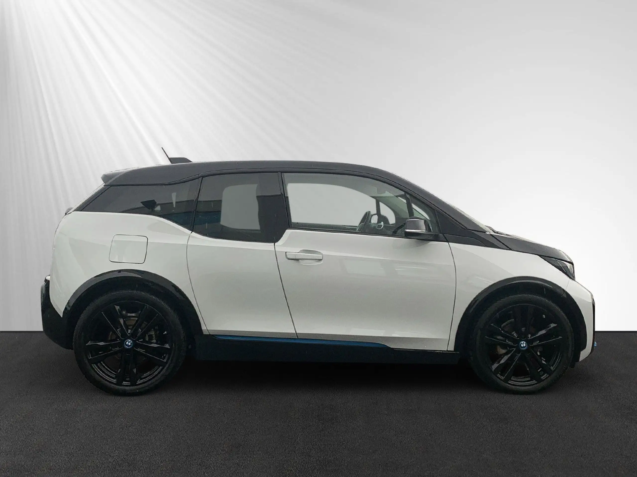 BMW - i3