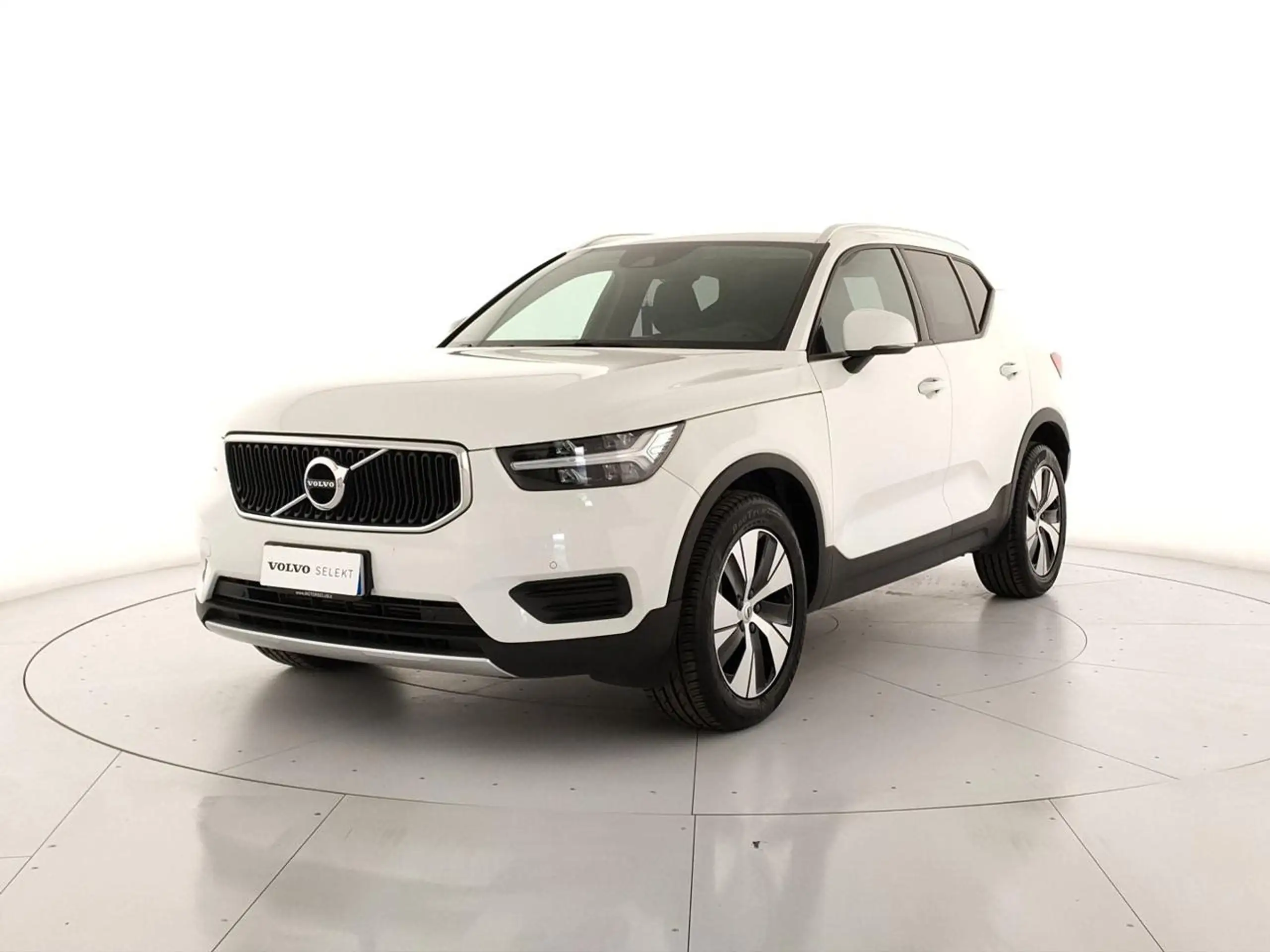 Volvo - XC40